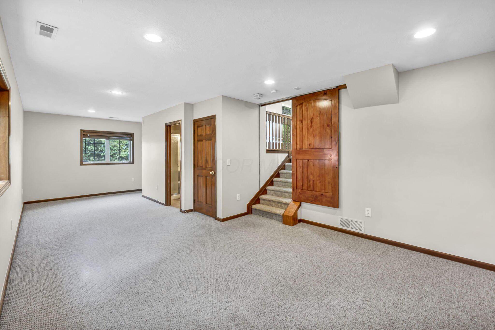 7242 Scioto Parkway Property Photo 24