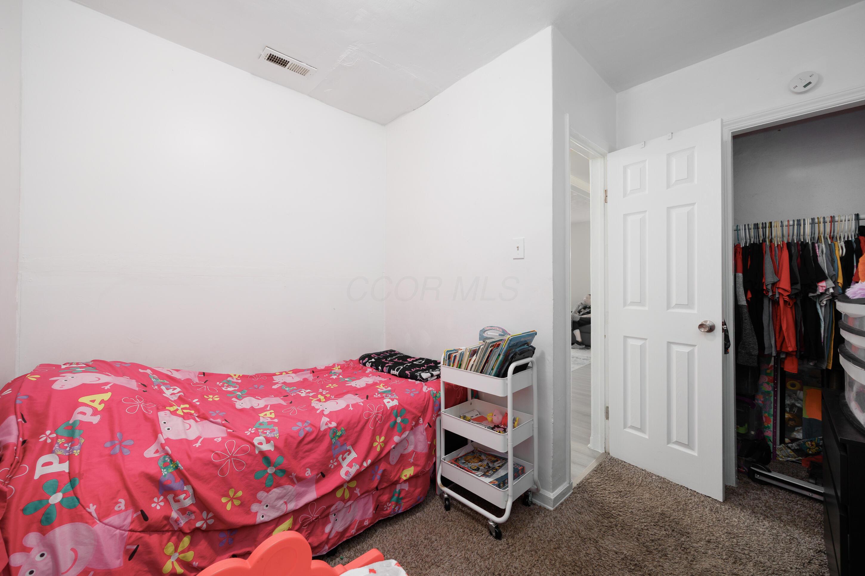 441 Catherine Street Property Photo 16