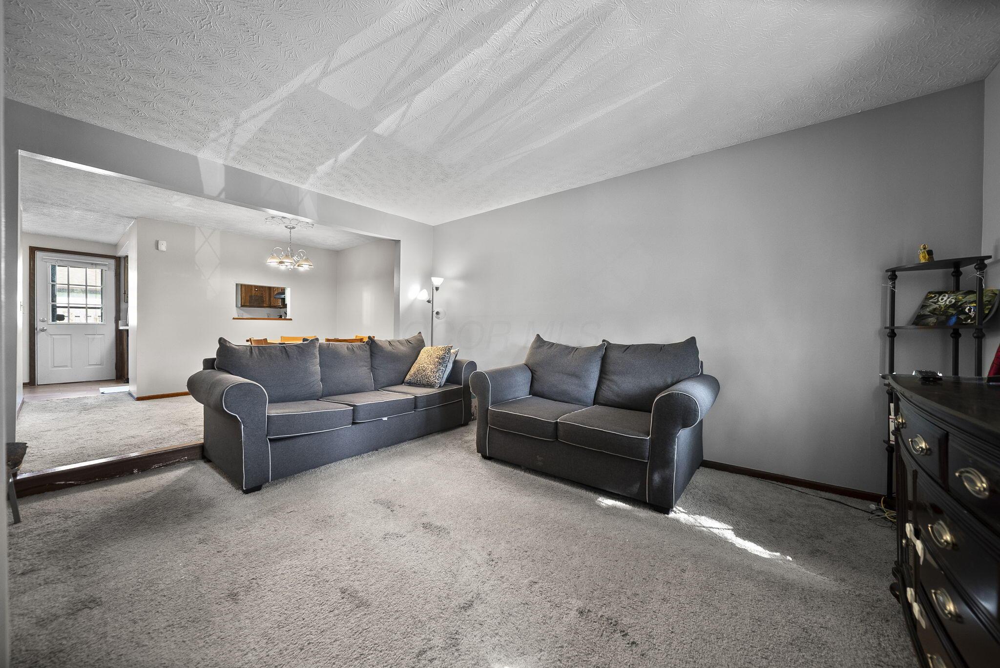 3032 Blendon Woods Boulevard Property Photo 6