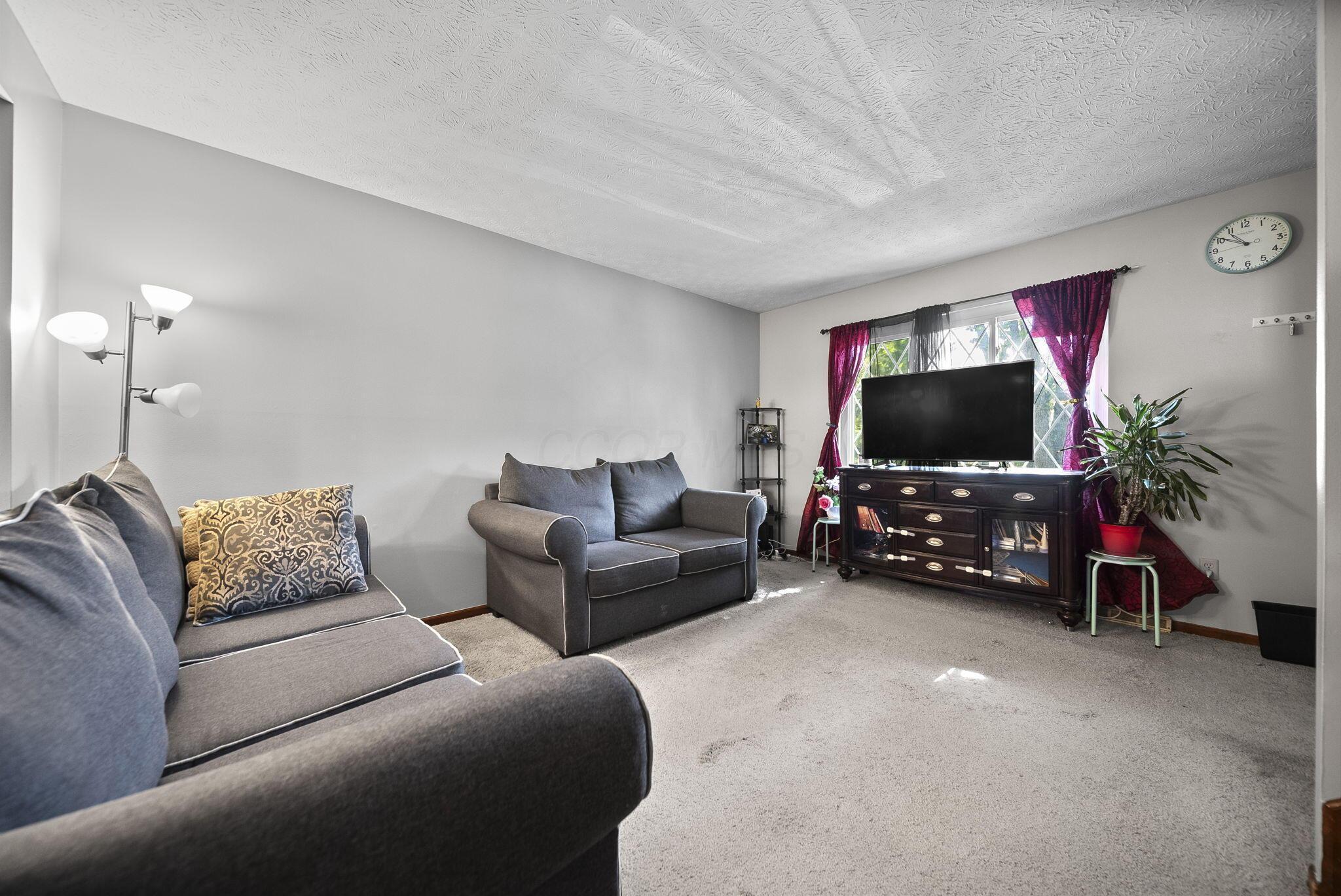 3032 Blendon Woods Boulevard Property Photo 7