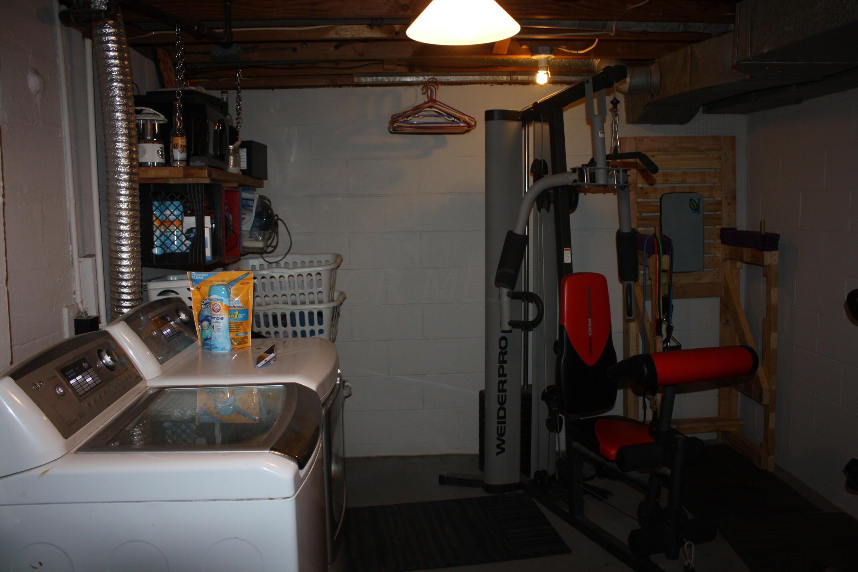 2545 Scott Court Property Photo 28