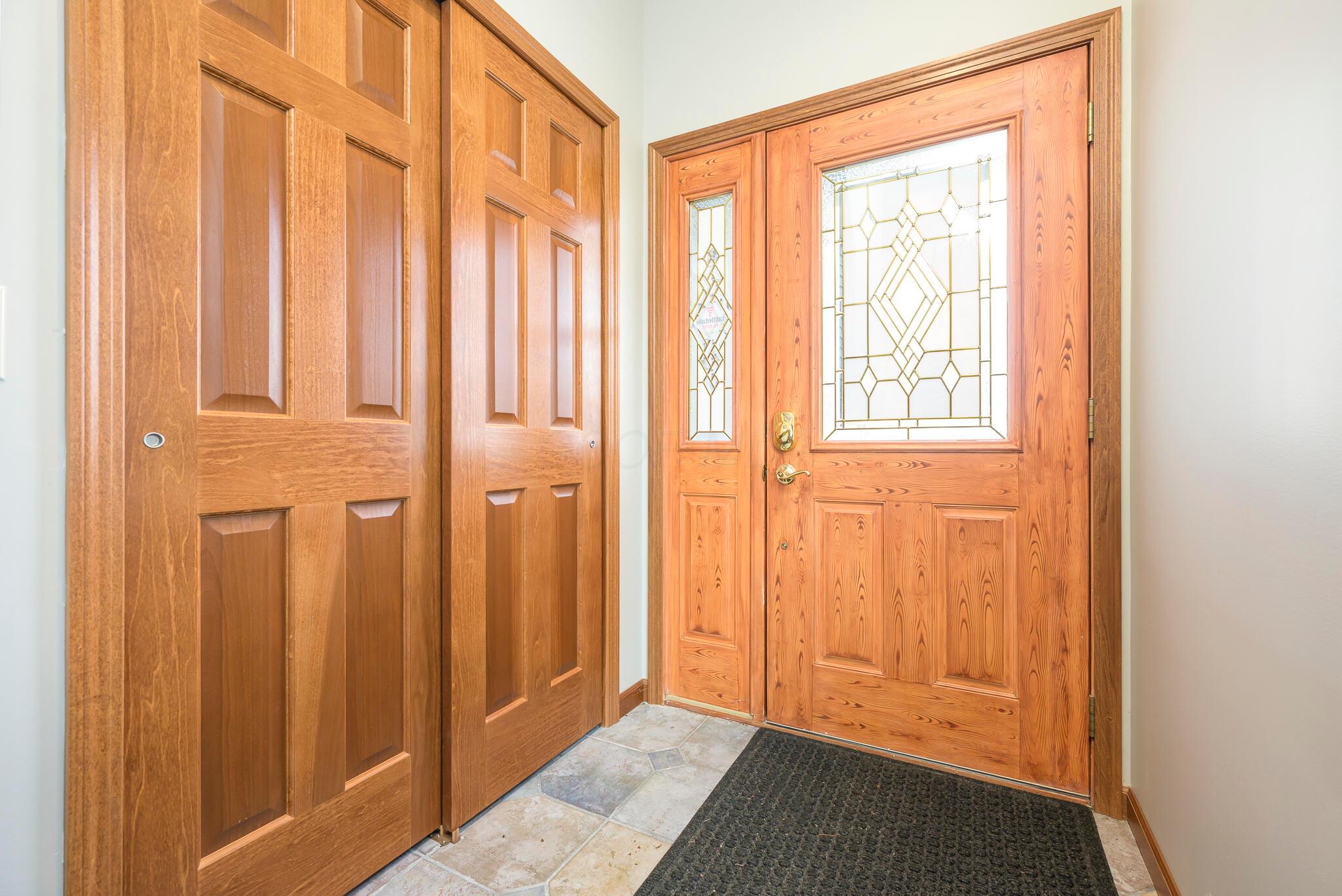 9281 Willow View Drive Property Photo 14