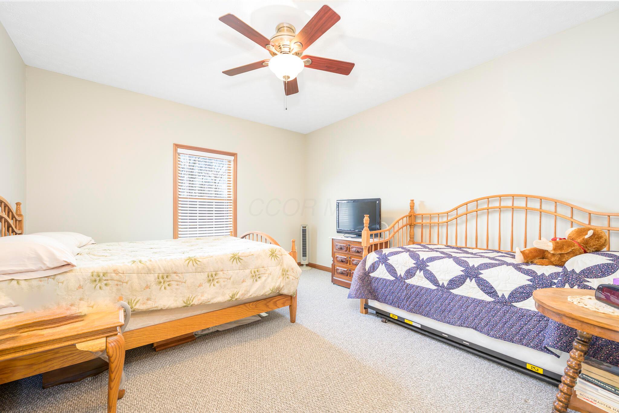 9281 Willow View Drive Property Photo 30