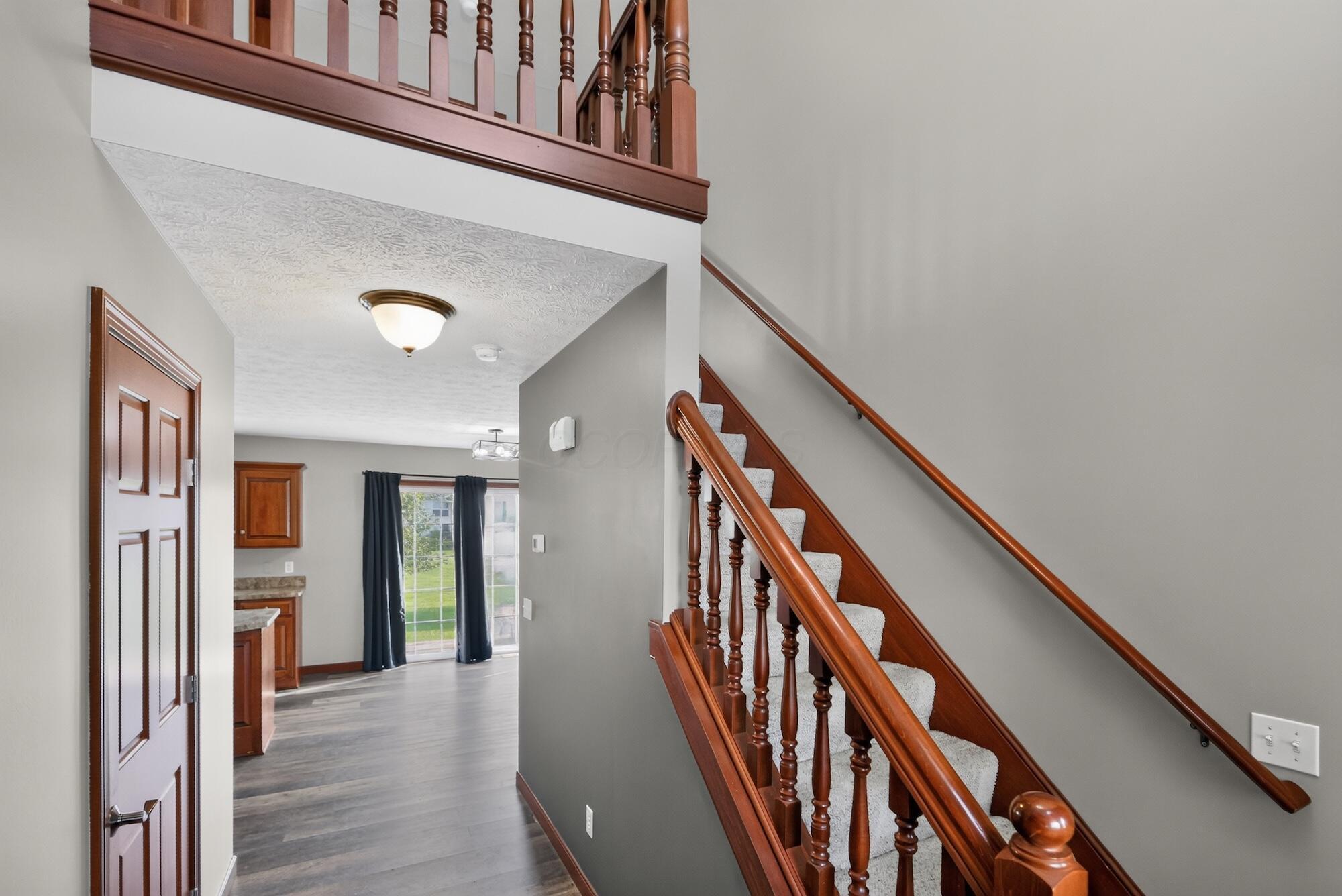 4 Compass Point Court Property Photo 4