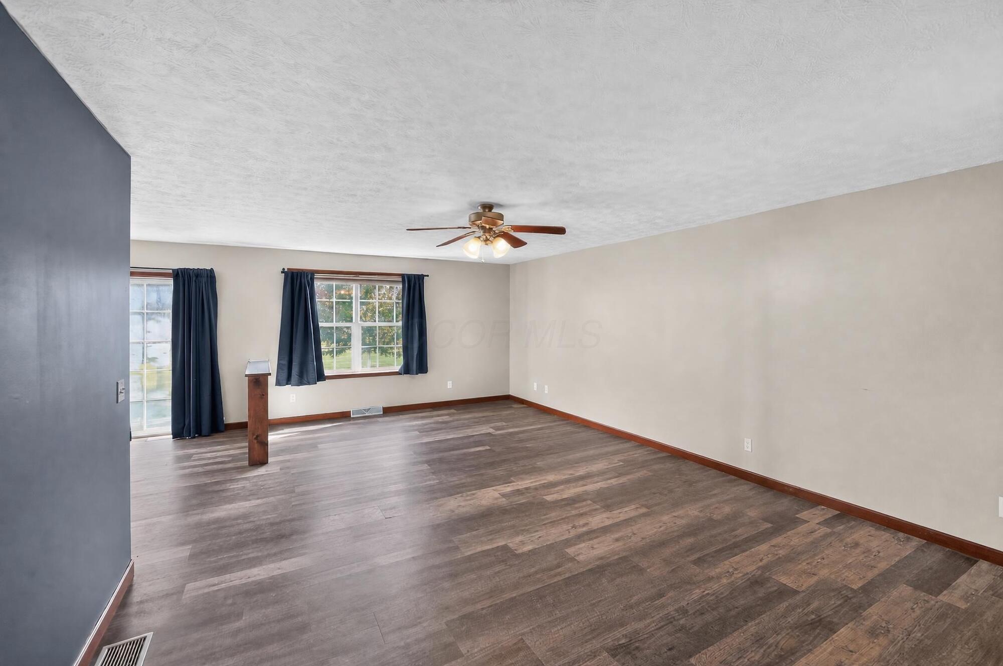 4 Compass Point Court Property Photo 7