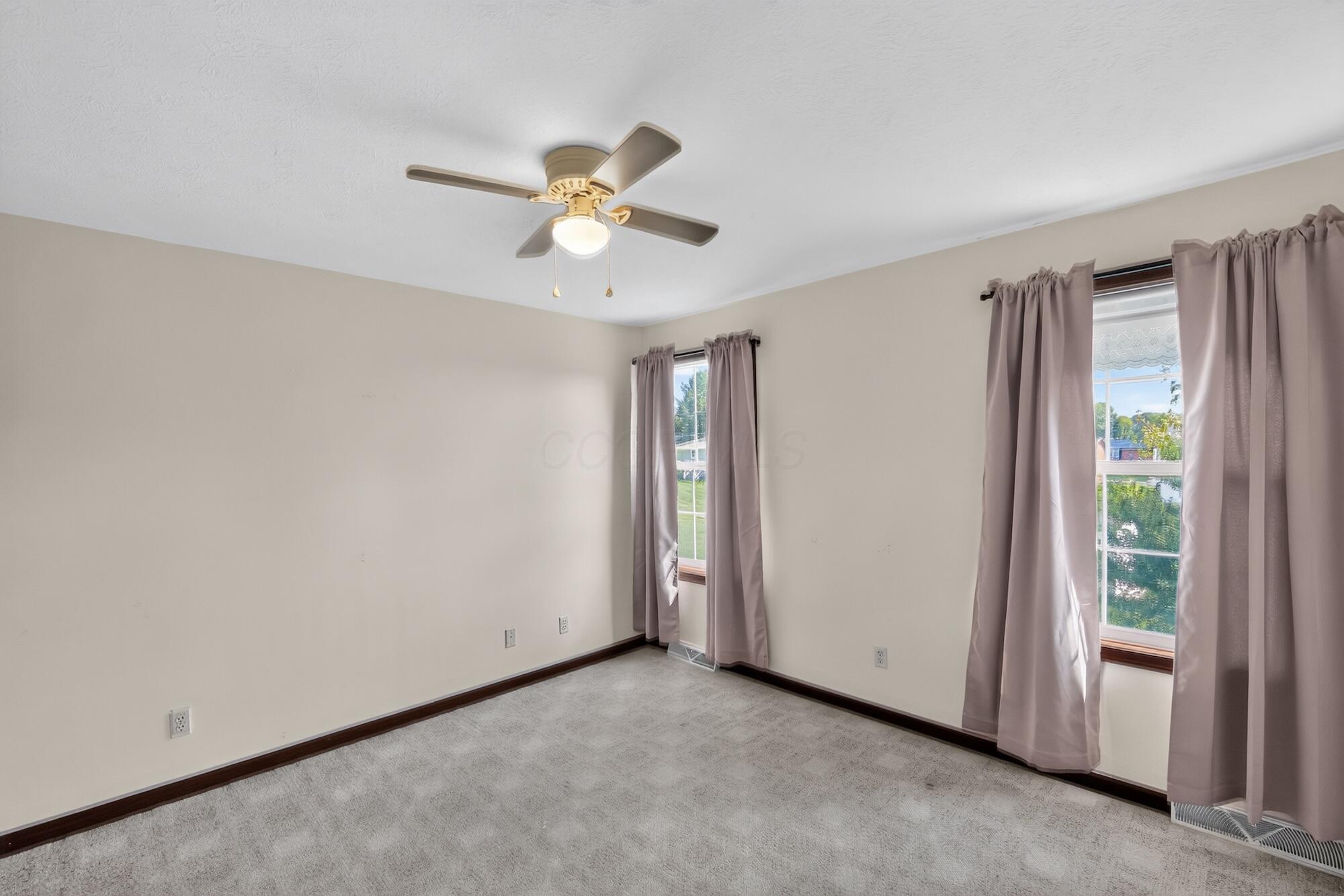 4 Compass Point Court Property Photo 22