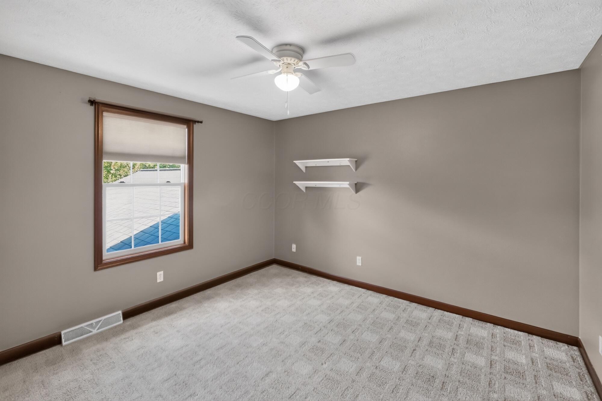 4 Compass Point Court Property Photo 25