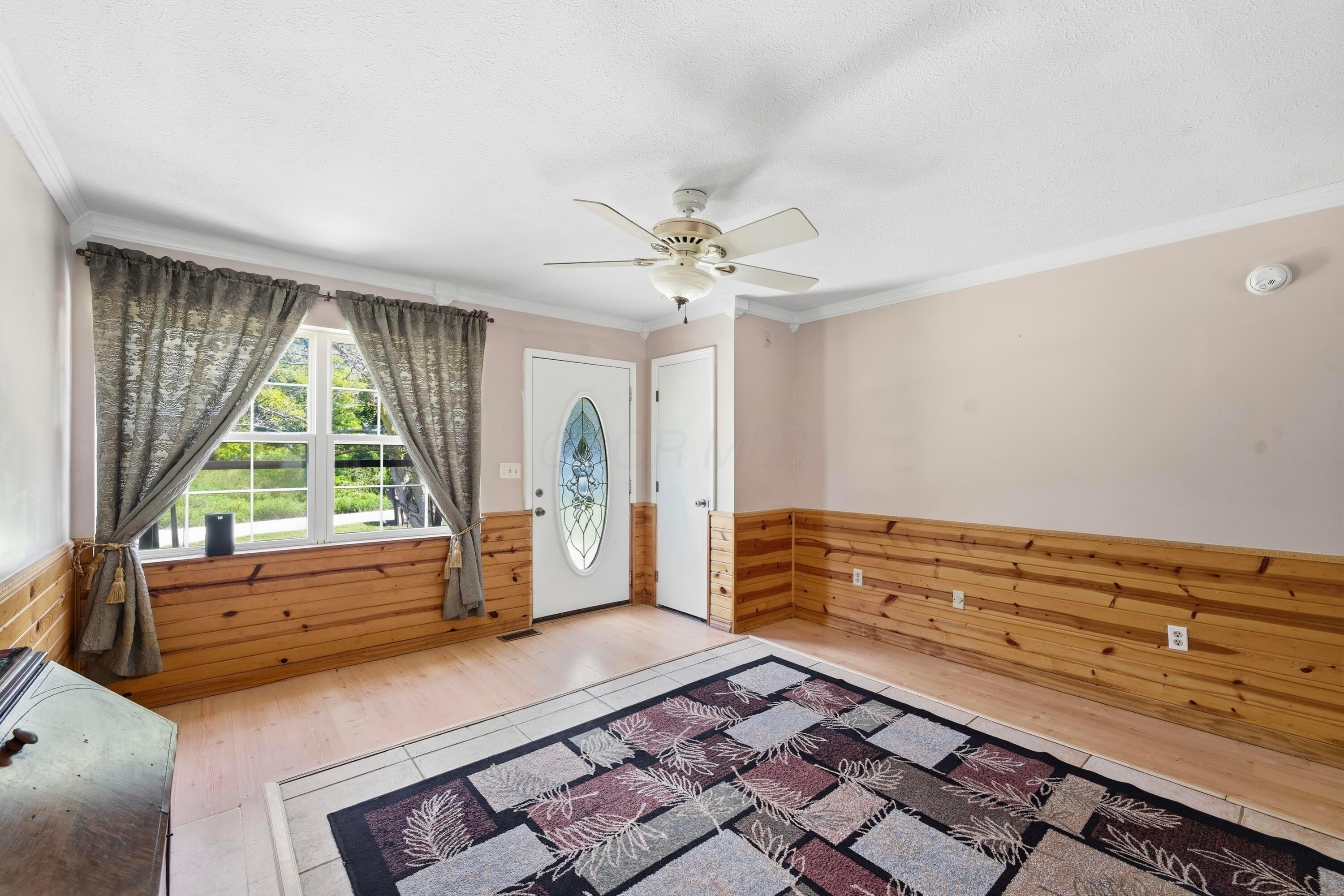 226033024 Property Photo 22