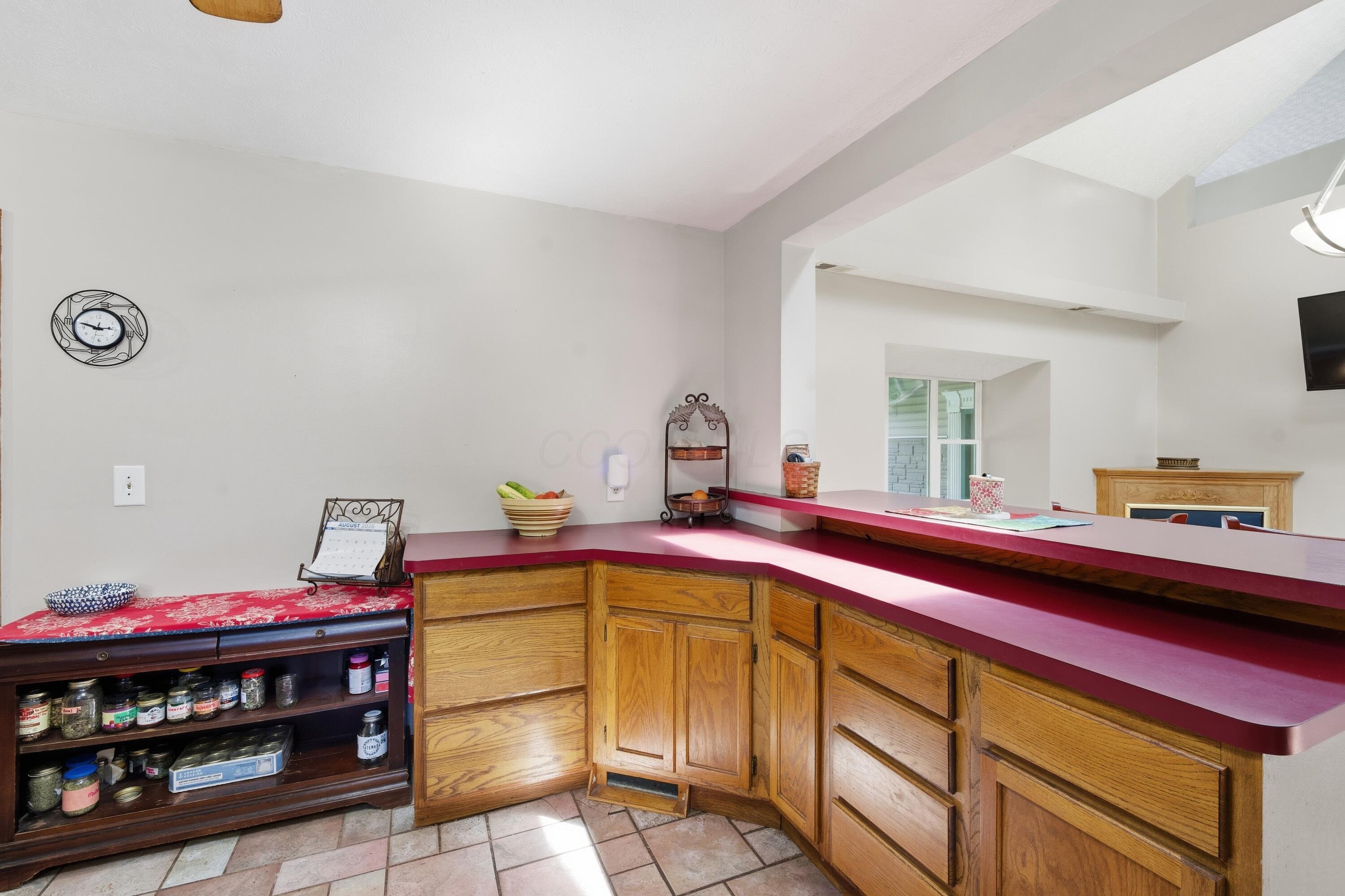 226033024 Property Photo 32