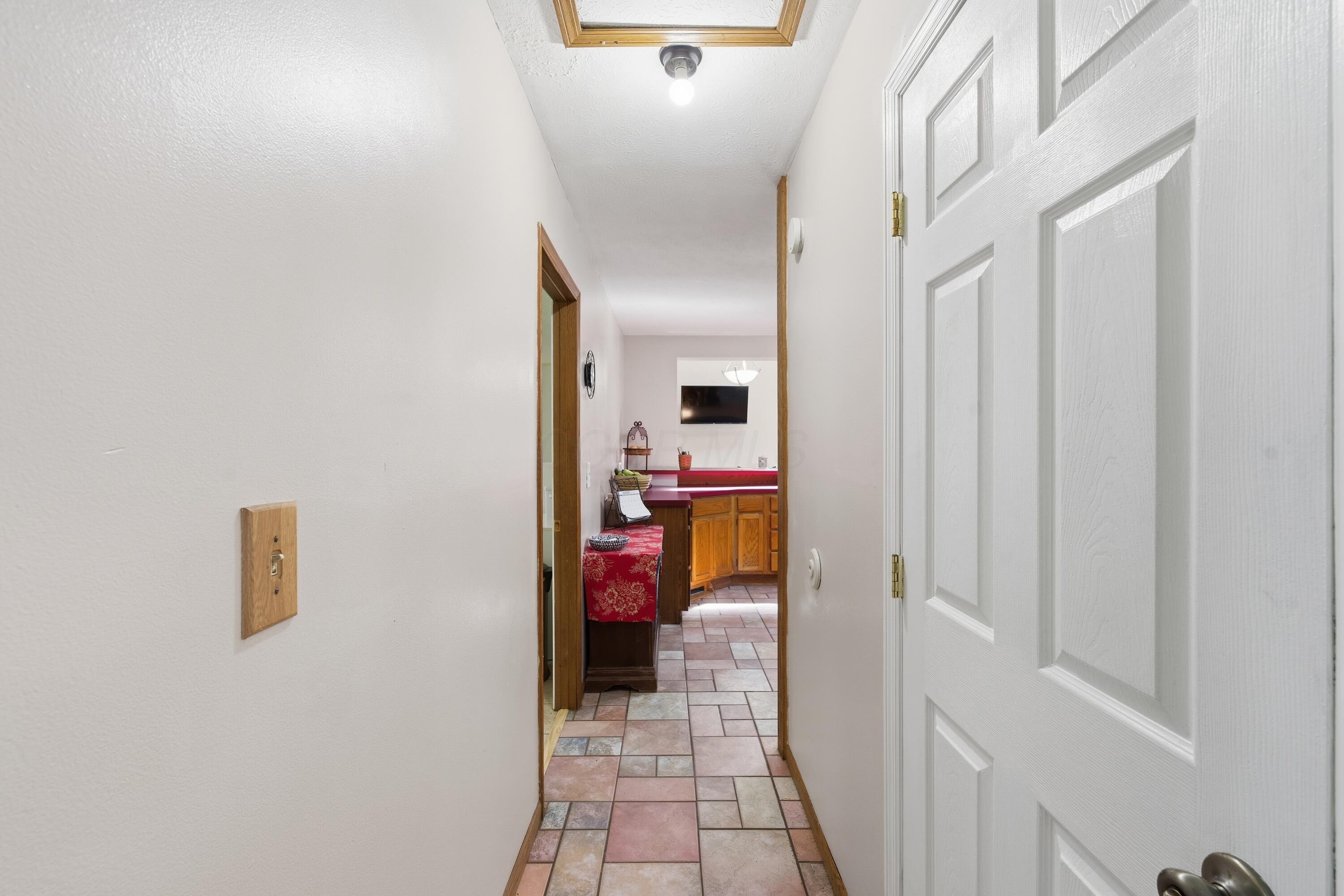 226033024 Property Photo 45