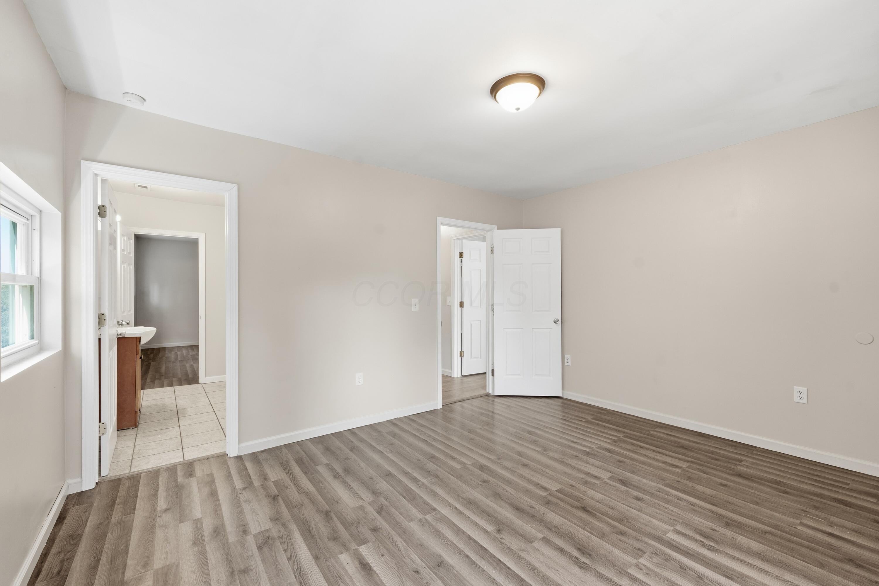 226033024 Property Photo 67