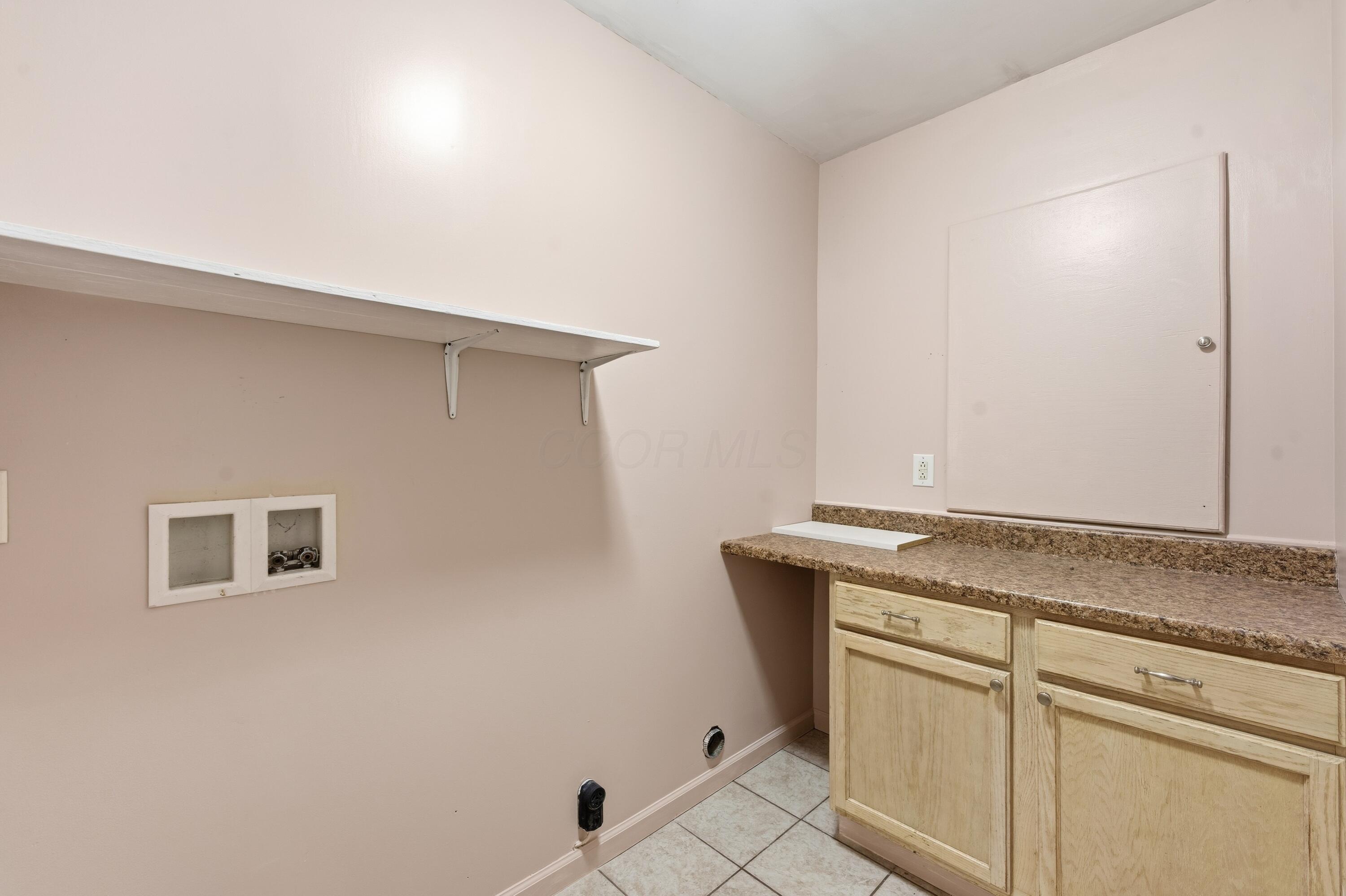 226033024 Property Photo 78
