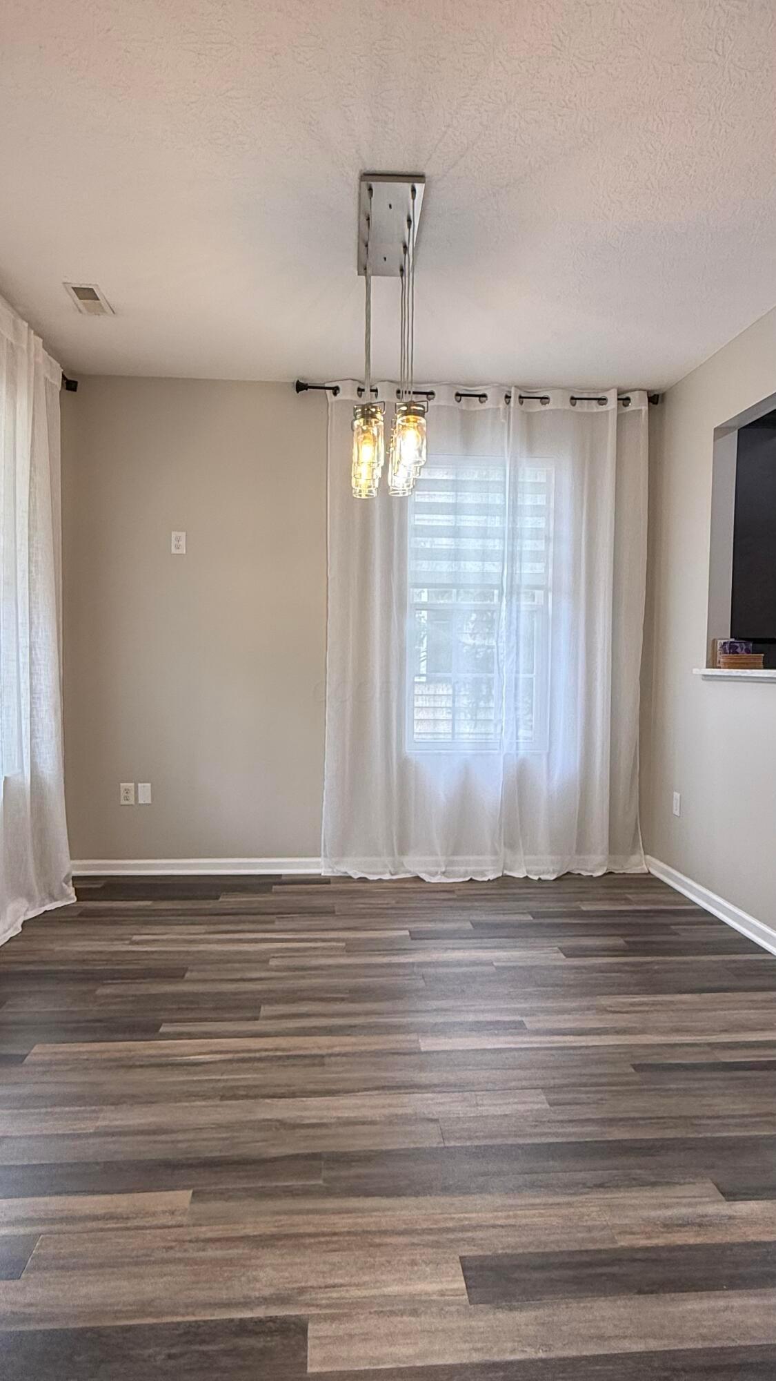 5182 Horseshoe Falls Drive, 5a Property Photo 14