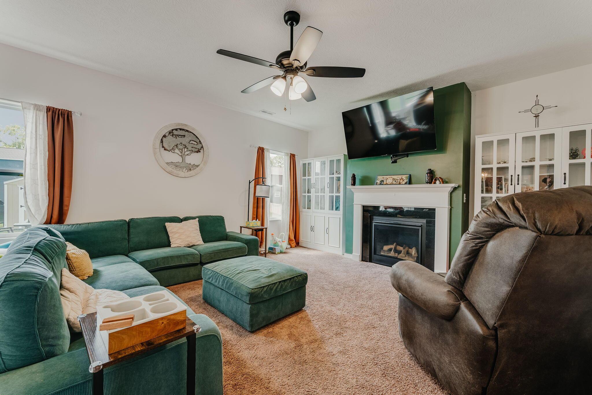 48 Thoreau Drive Property Photo 15