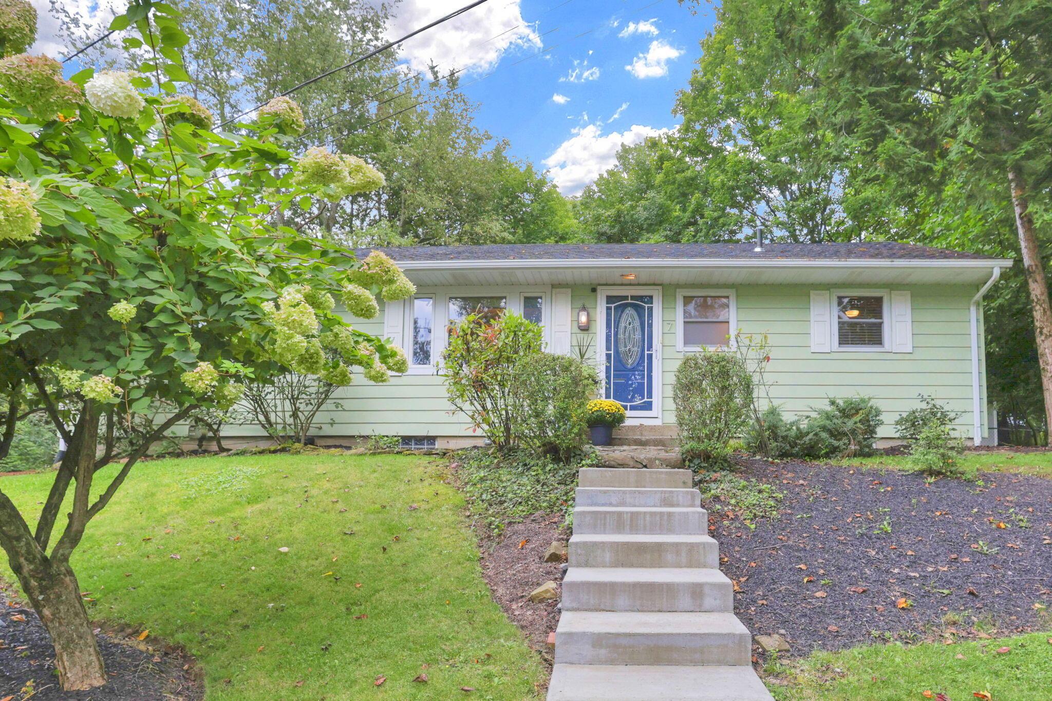 7 Samson Court Property Photo 1