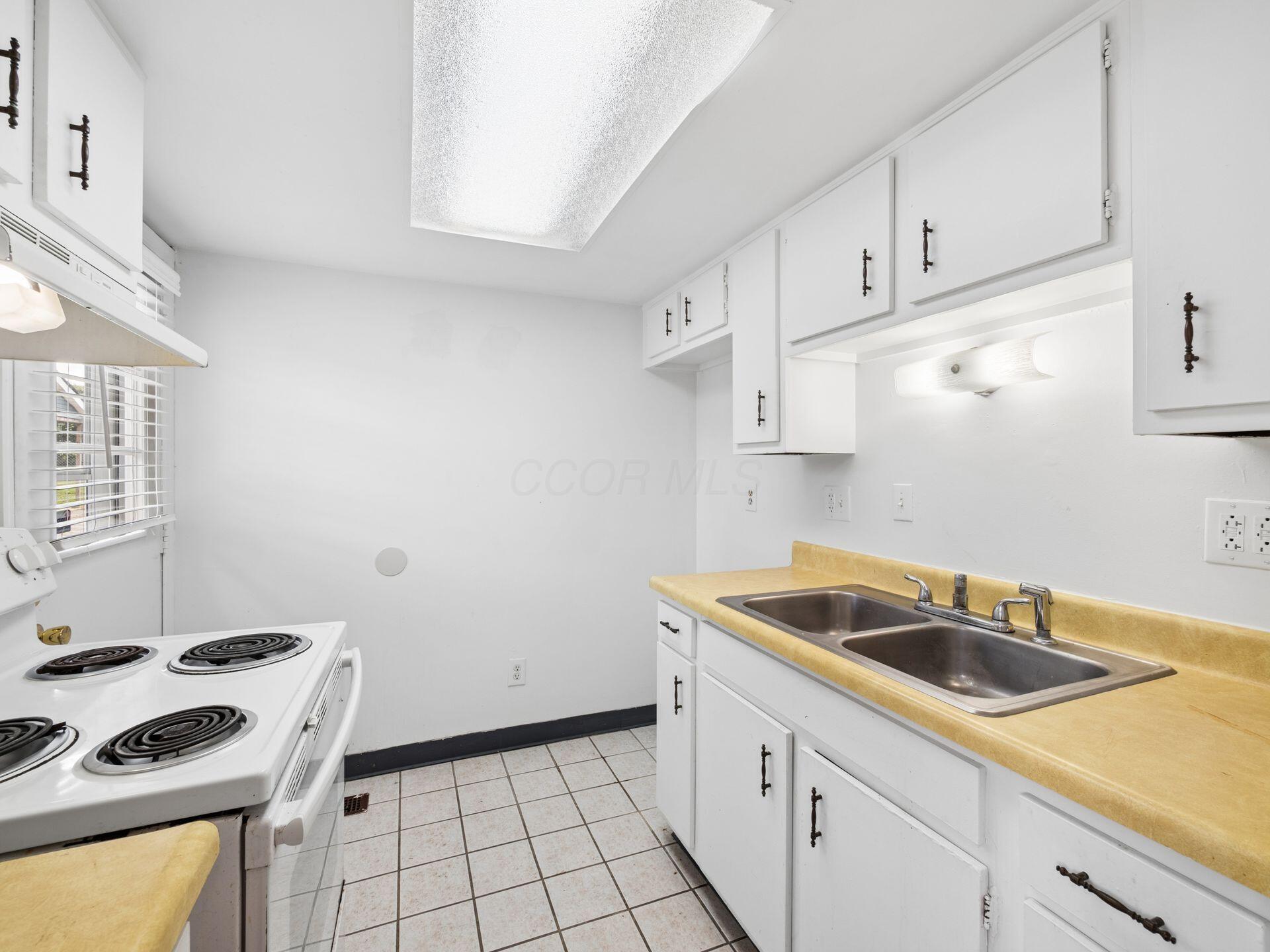 2408-2414 Red Coach Drive Property Photo 16