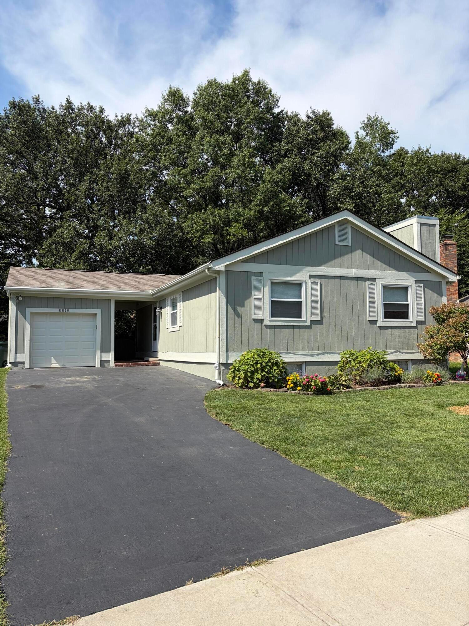 8819 Greenburg Drive Property Photo 1