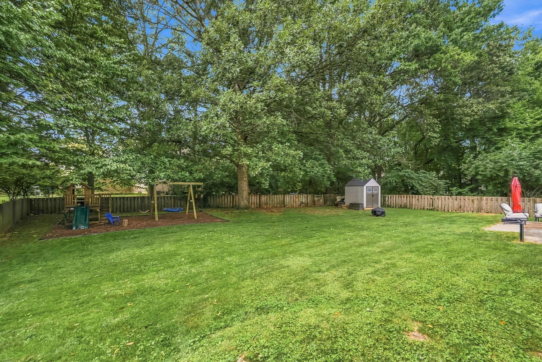 8819 Greenburg Drive Property Photo 28