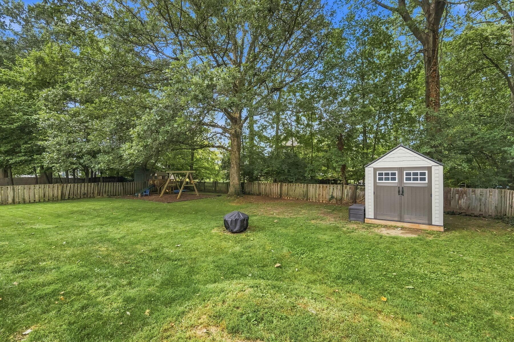 8819 Greenburg Drive Property Photo 31