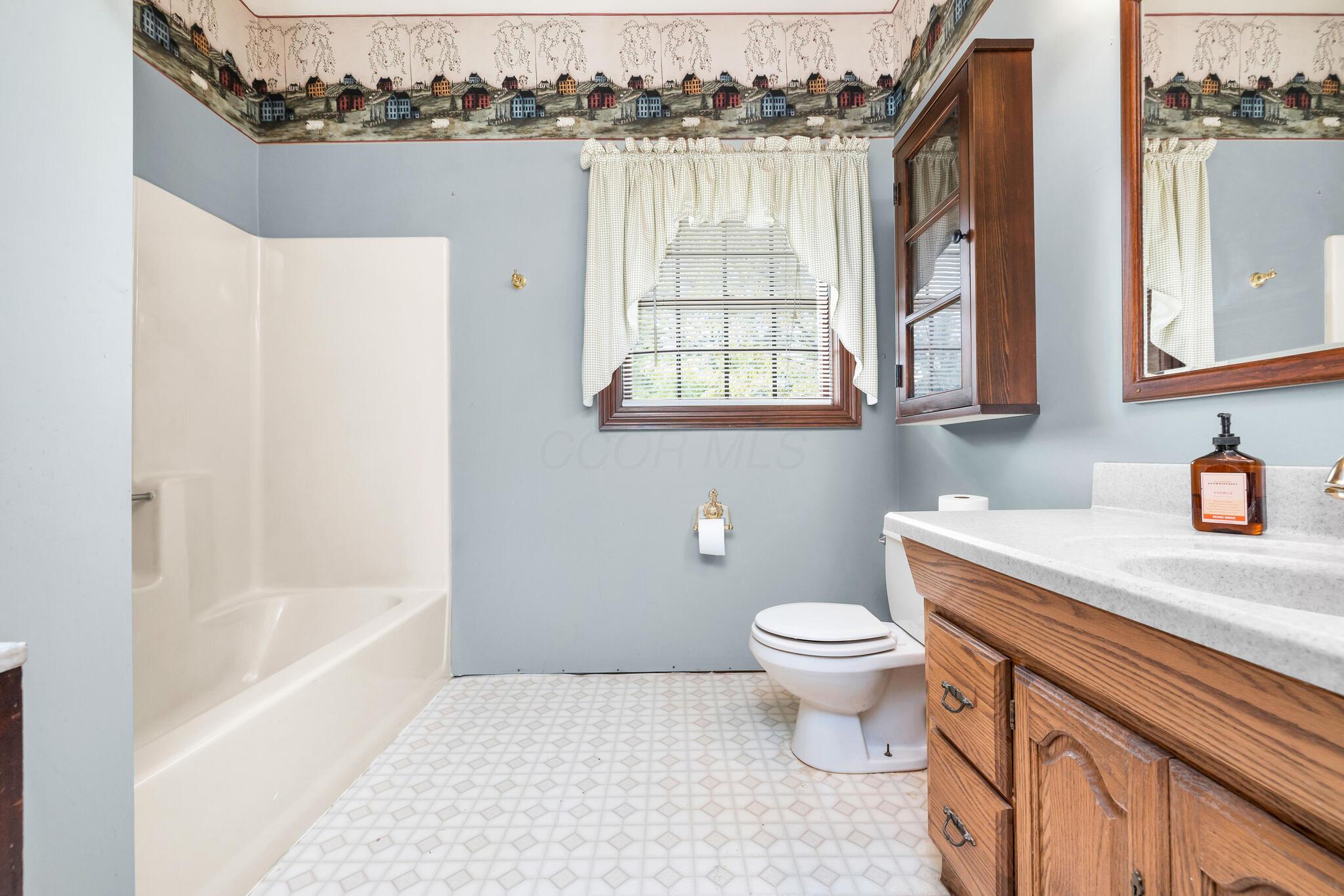 10333 Township Road 240 Property Photo 33