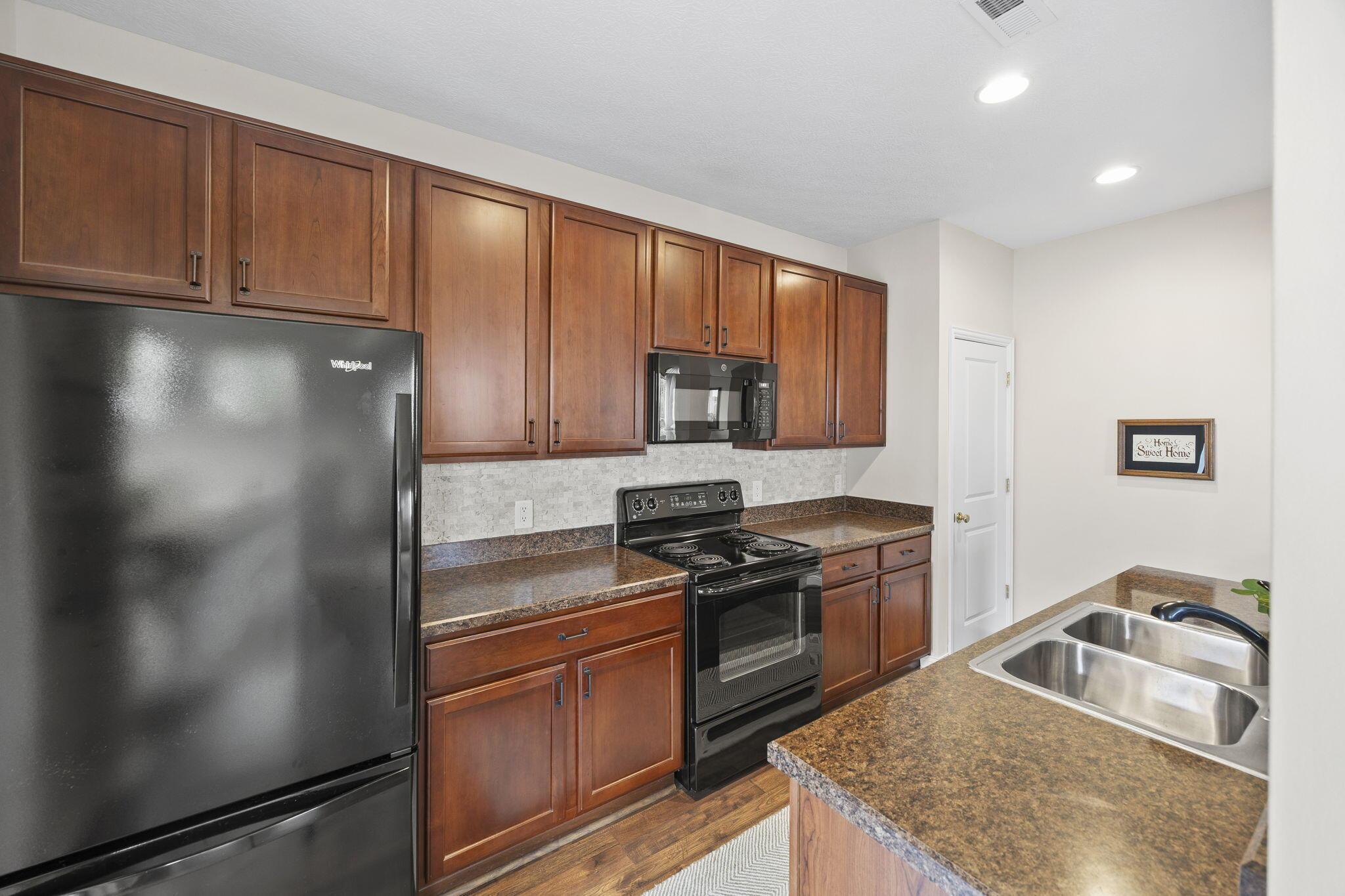 348 Griffiths Harbor Drive Property Photo 14