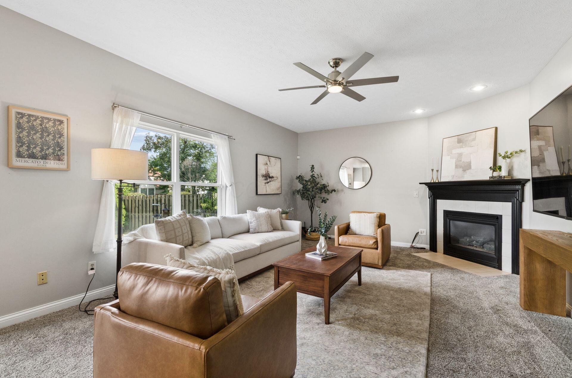 1572 Whitcombe Way Property Photo 8