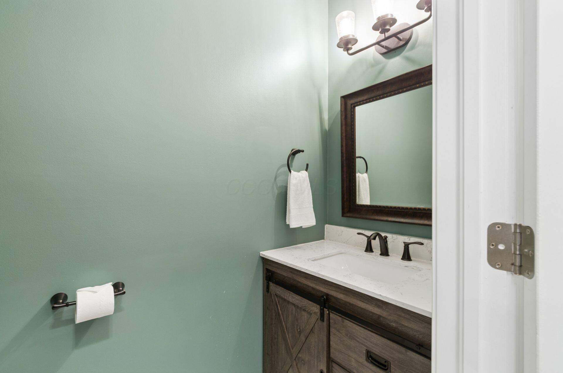 1572 Whitcombe Way Property Photo 23