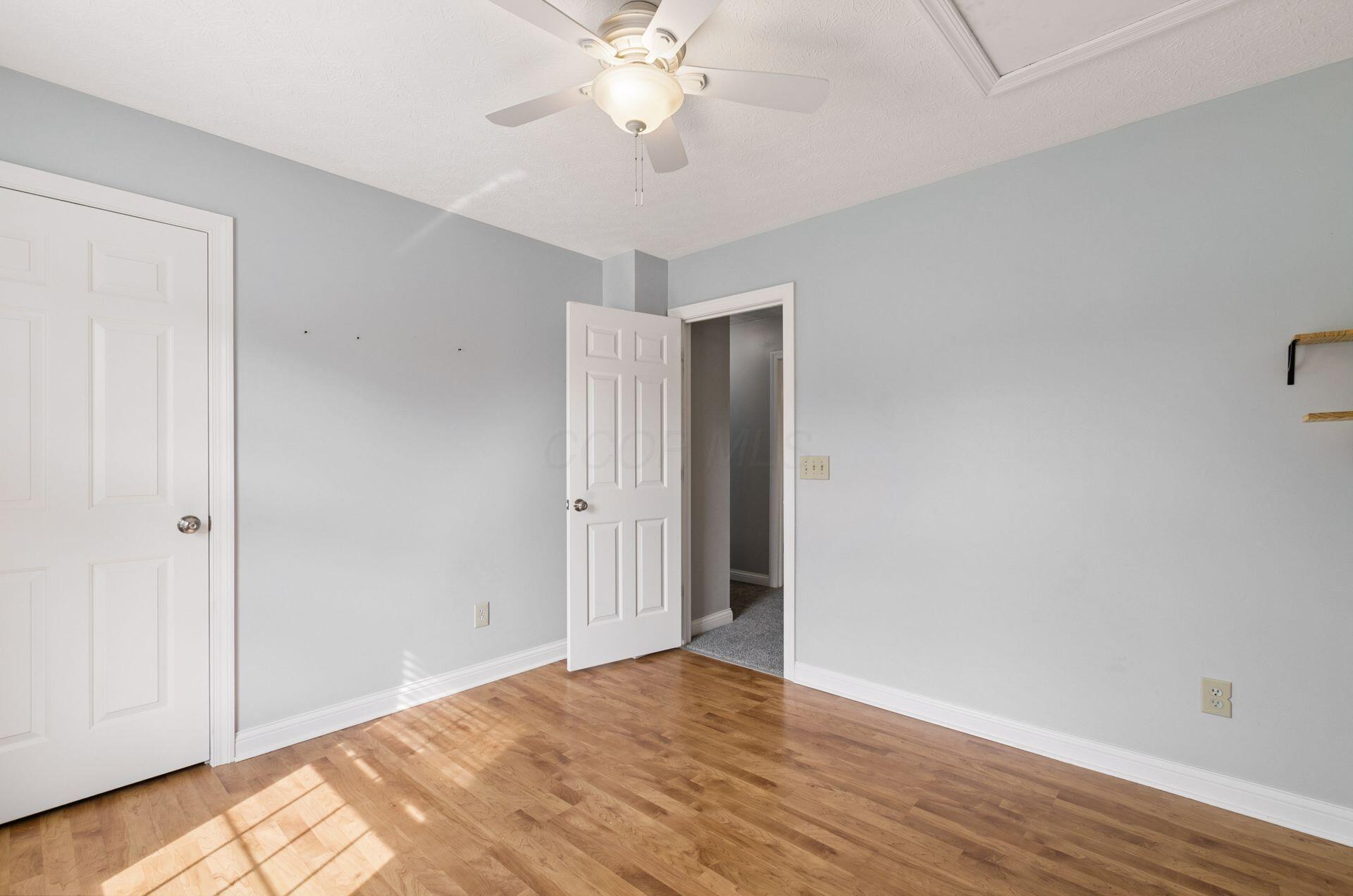 1572 Whitcombe Way Property Photo 32