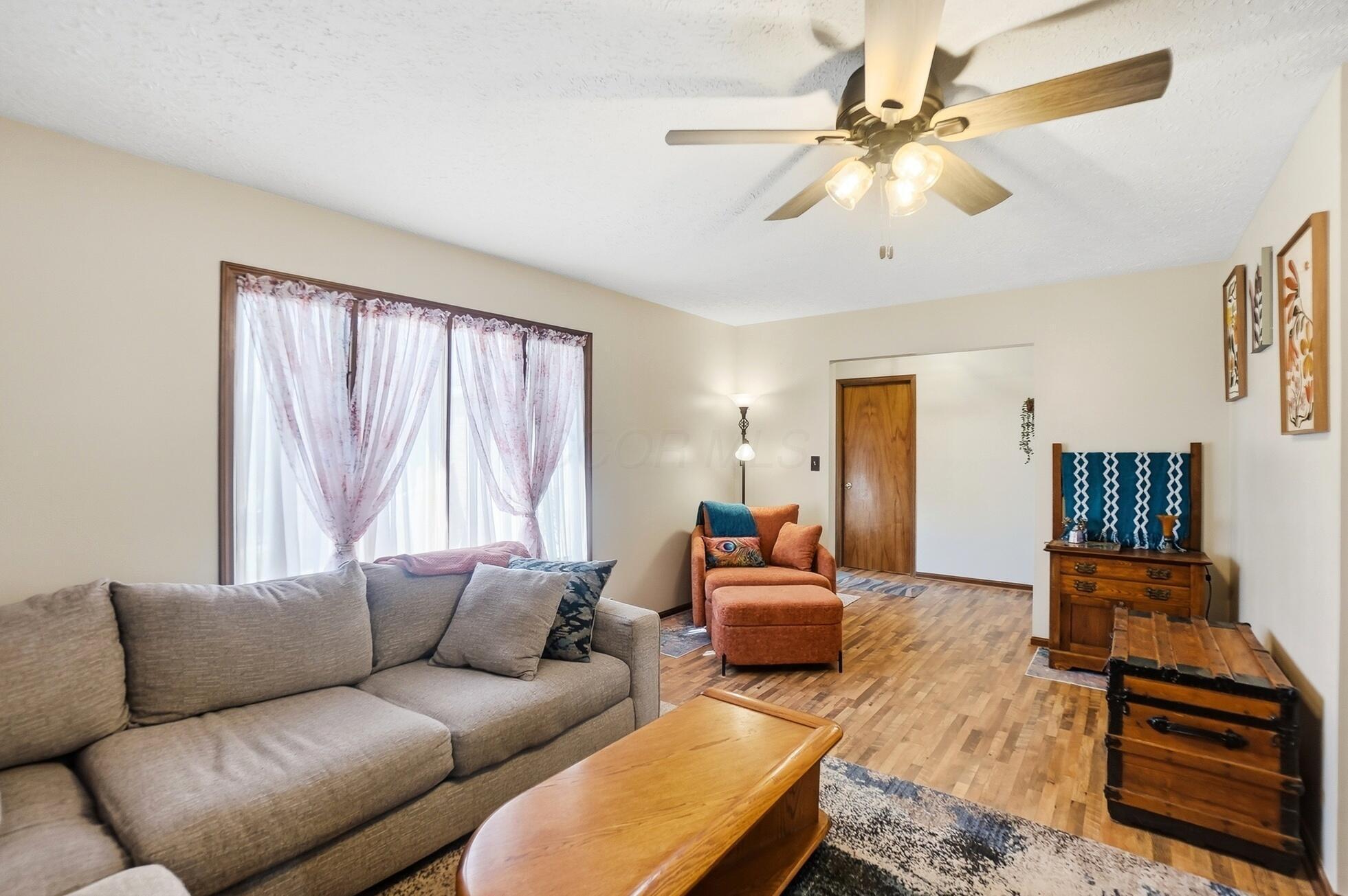 293 Mae Street Property Photo 7
