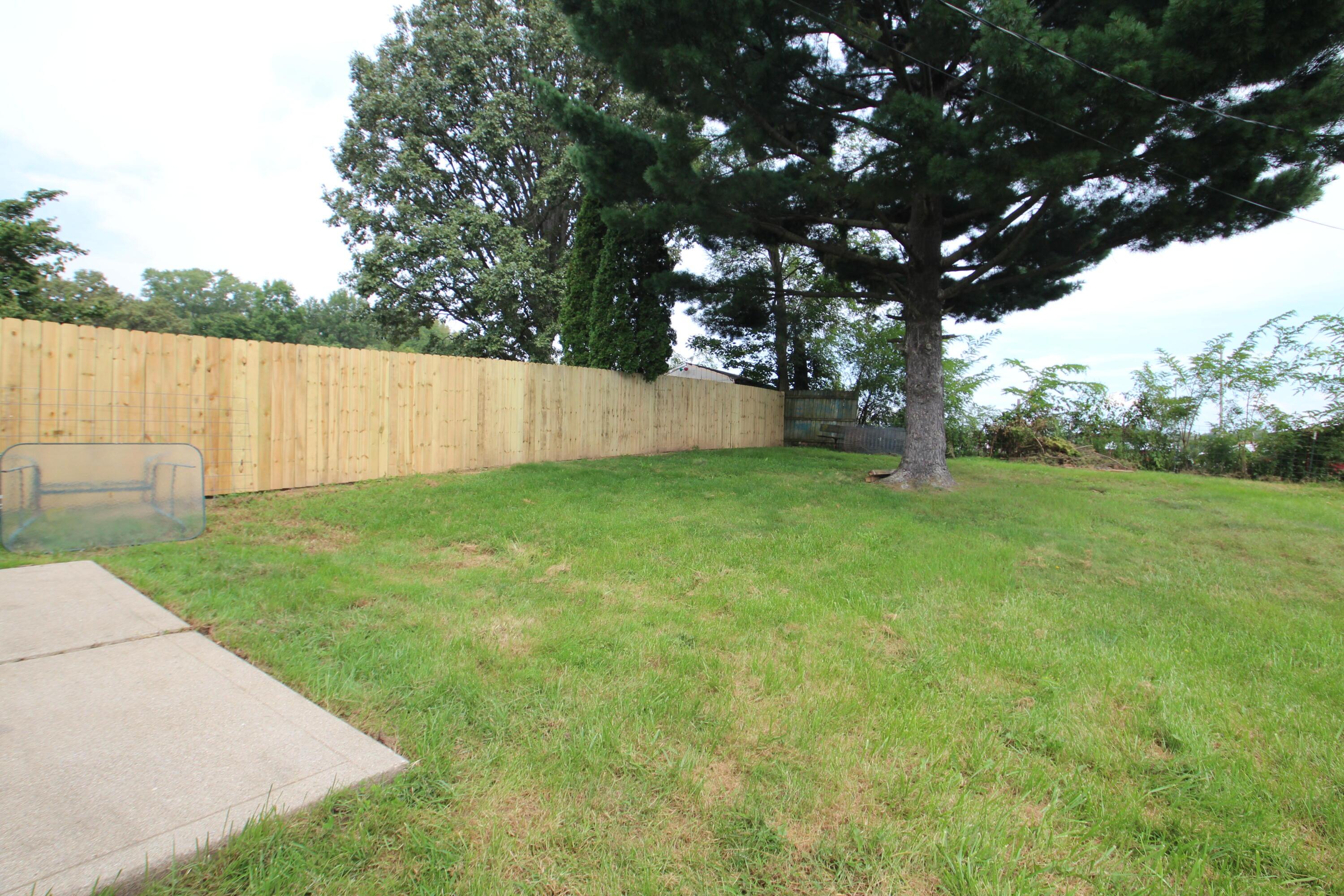 310 N Yencer Street Property Photo 4