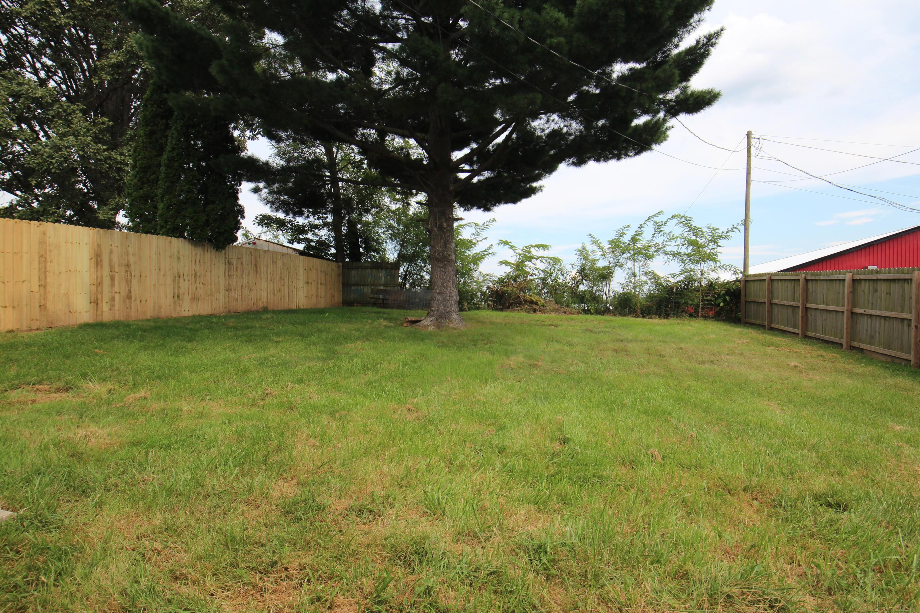 310 N Yencer Street Property Photo 5