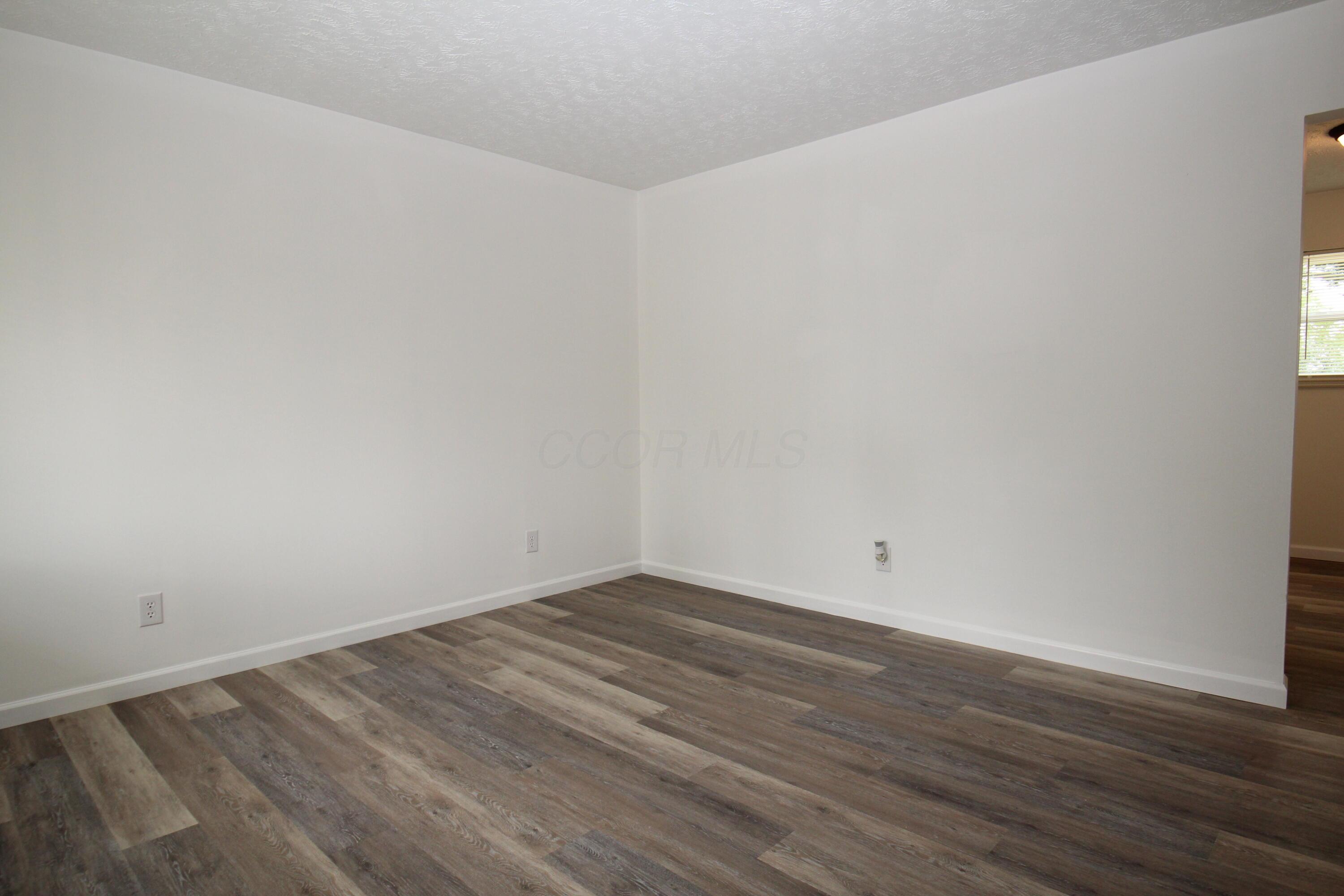 310 N Yencer Street Property Photo 8