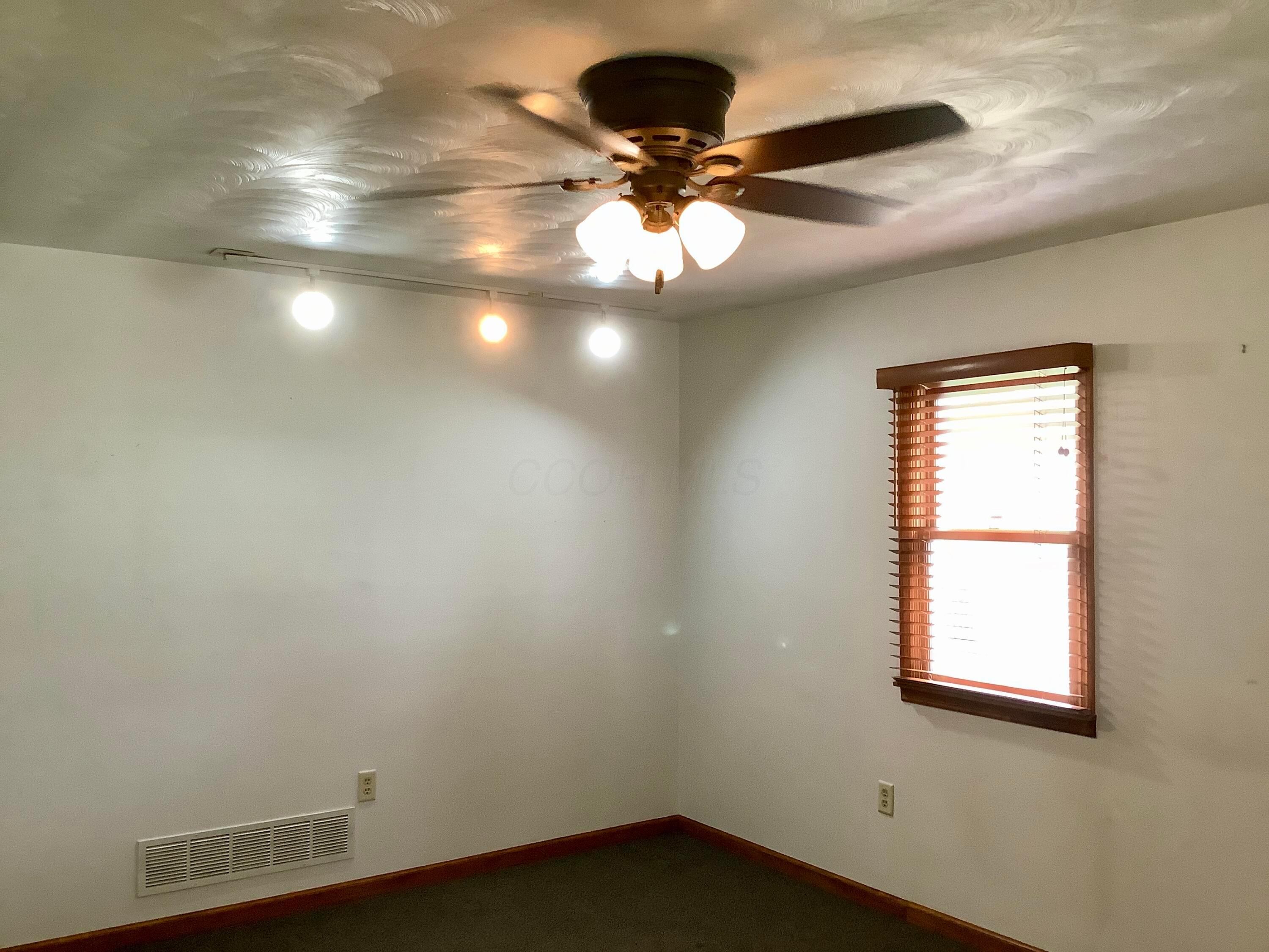 104 Highland Property Photo 4