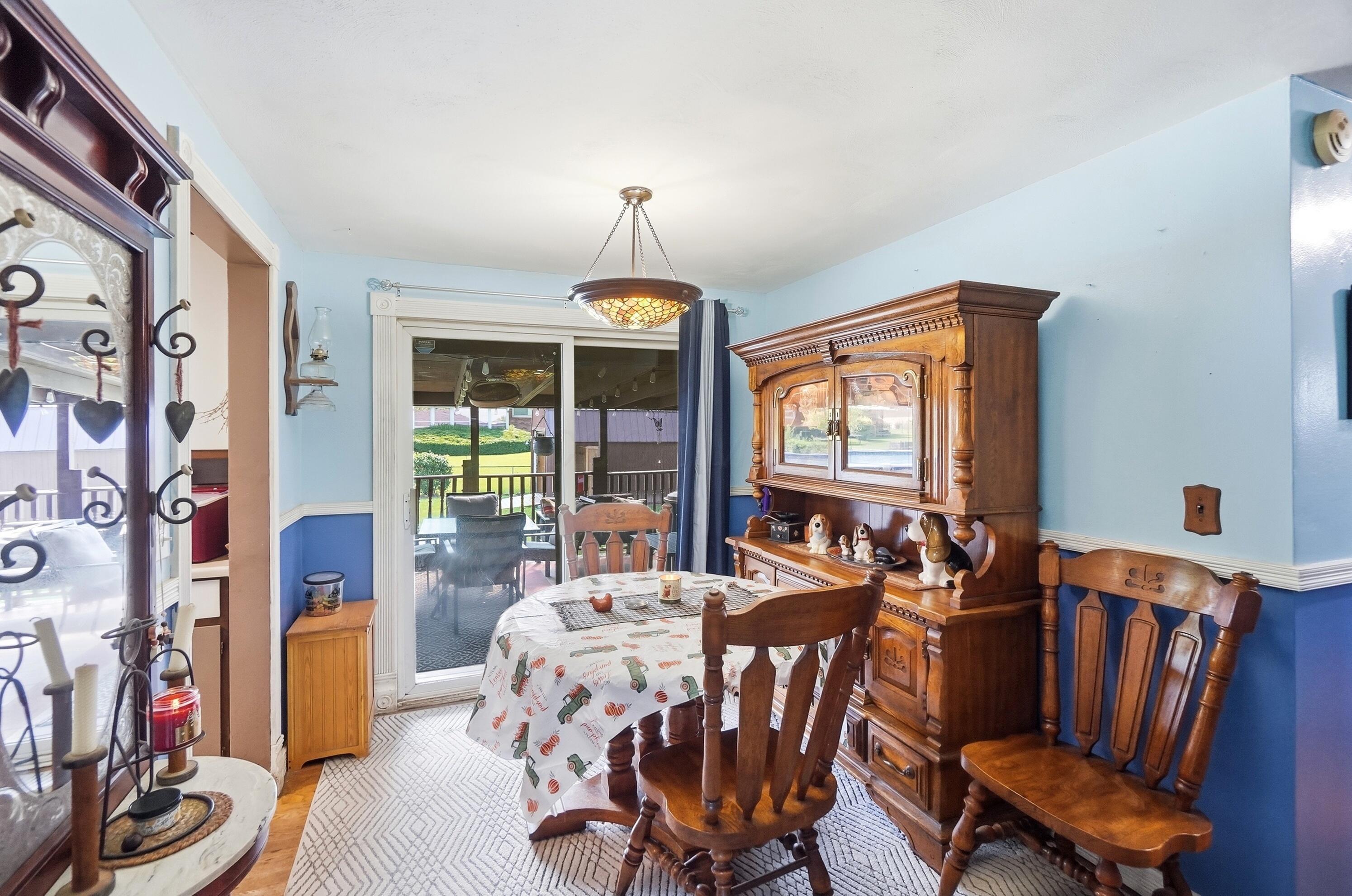 4522 Laredo Street Property Photo 11