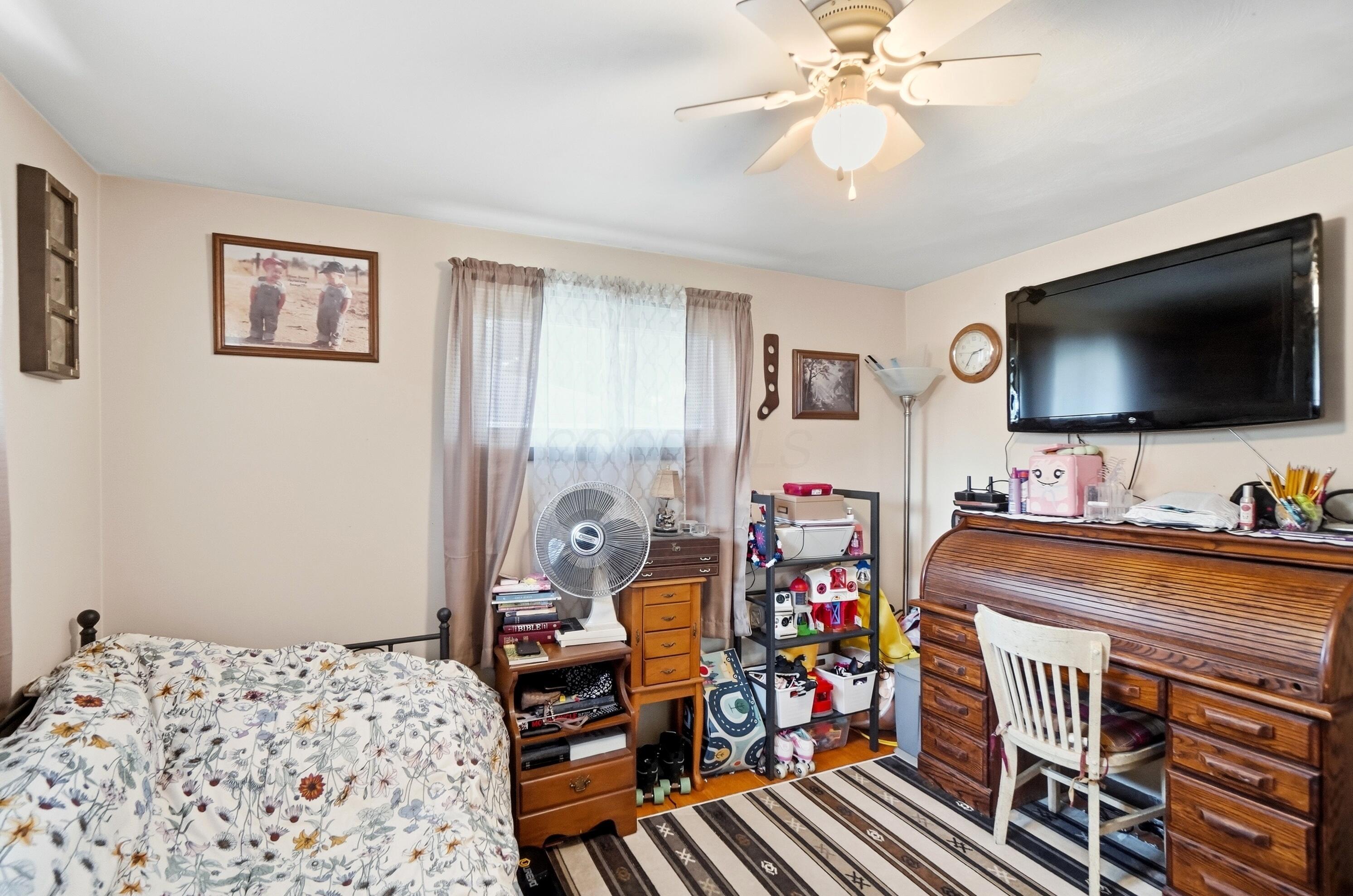 4522 Laredo Street Property Photo 23