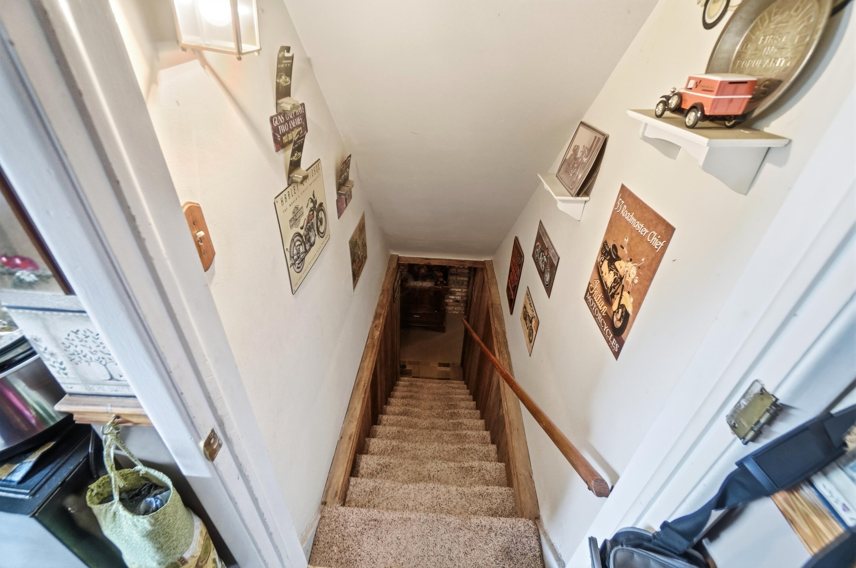 4522 Laredo Street Property Photo 28