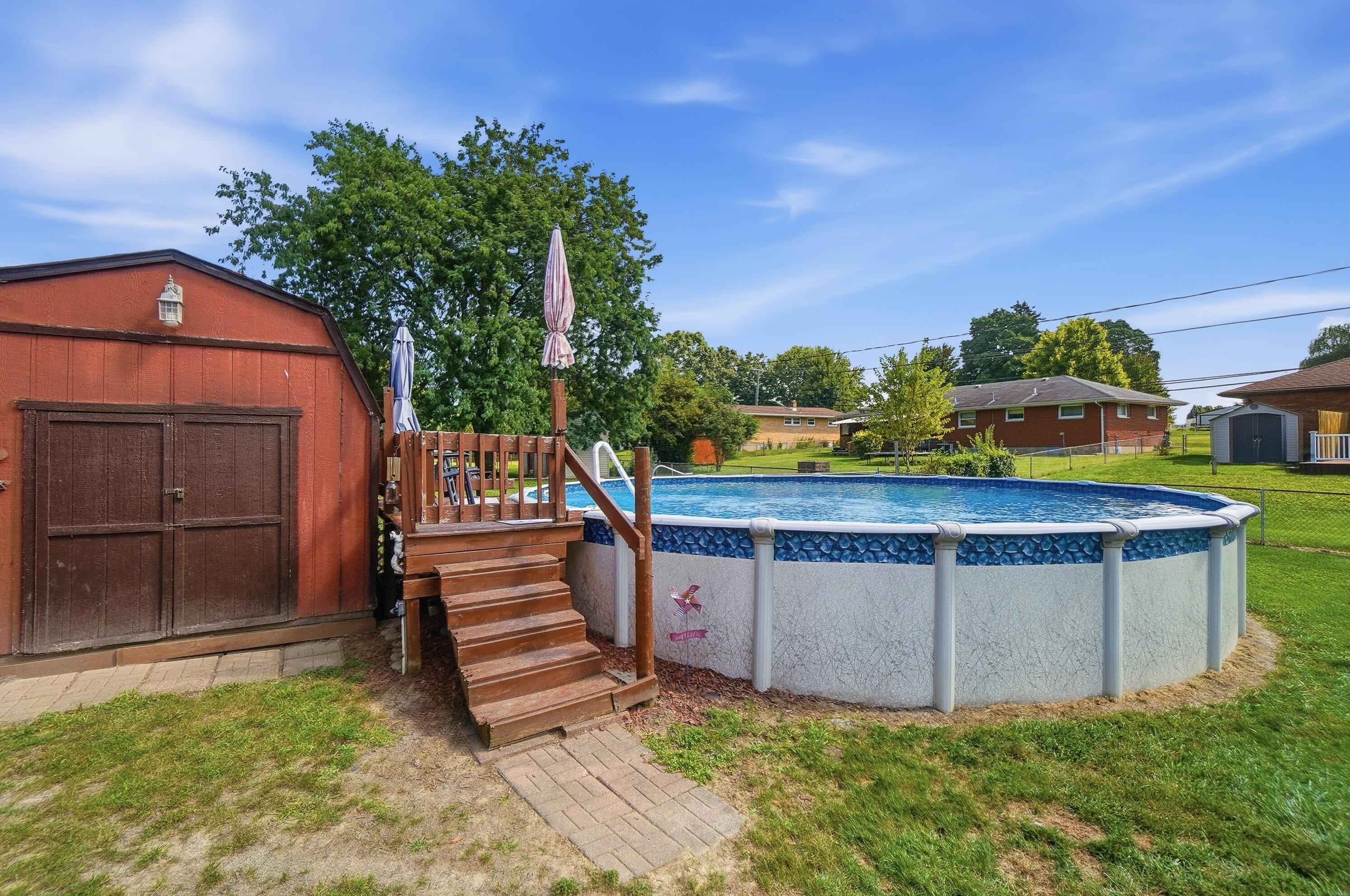 4522 Laredo Street Property Photo 52