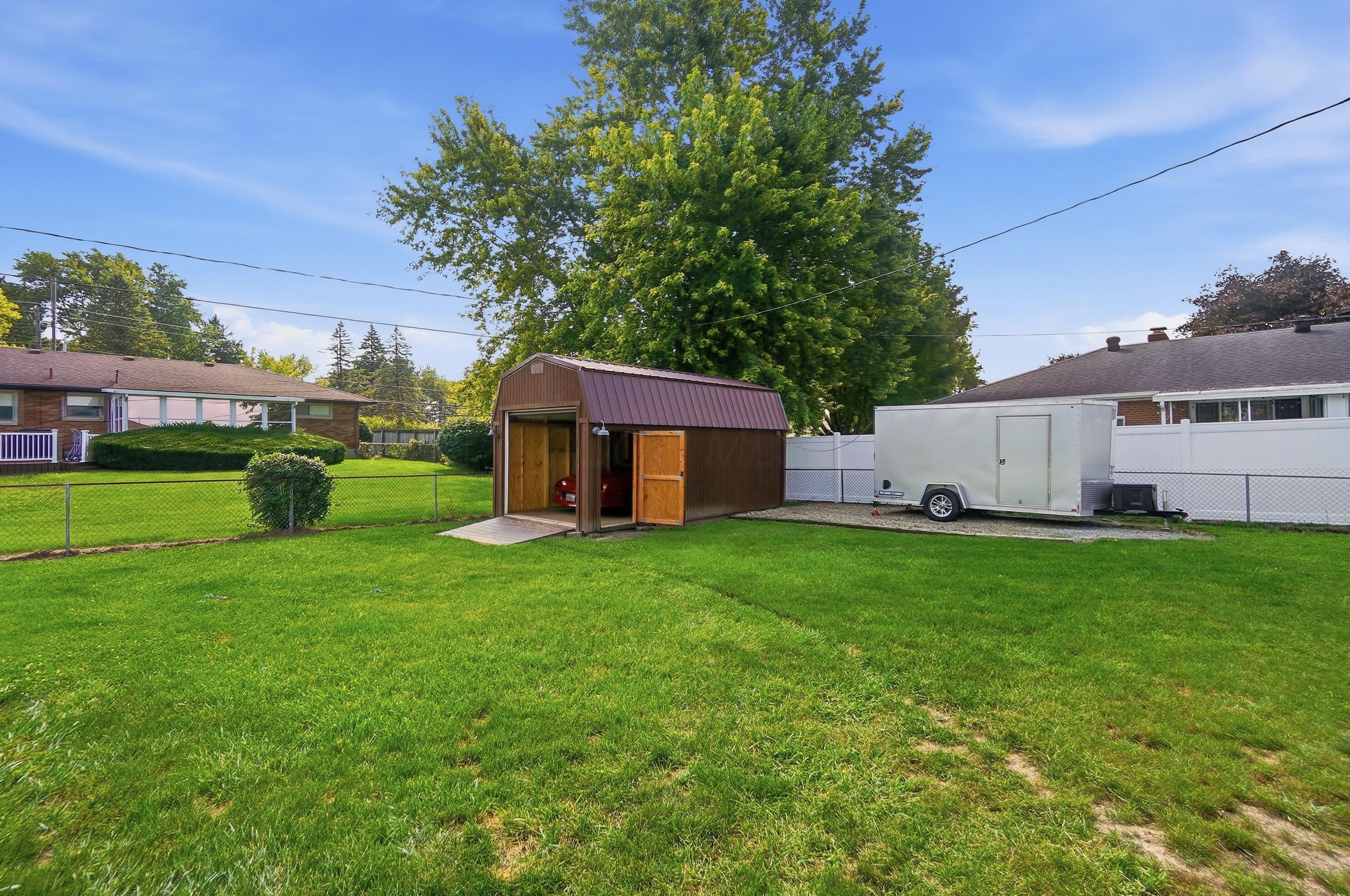 4522 Laredo Street Property Photo 54