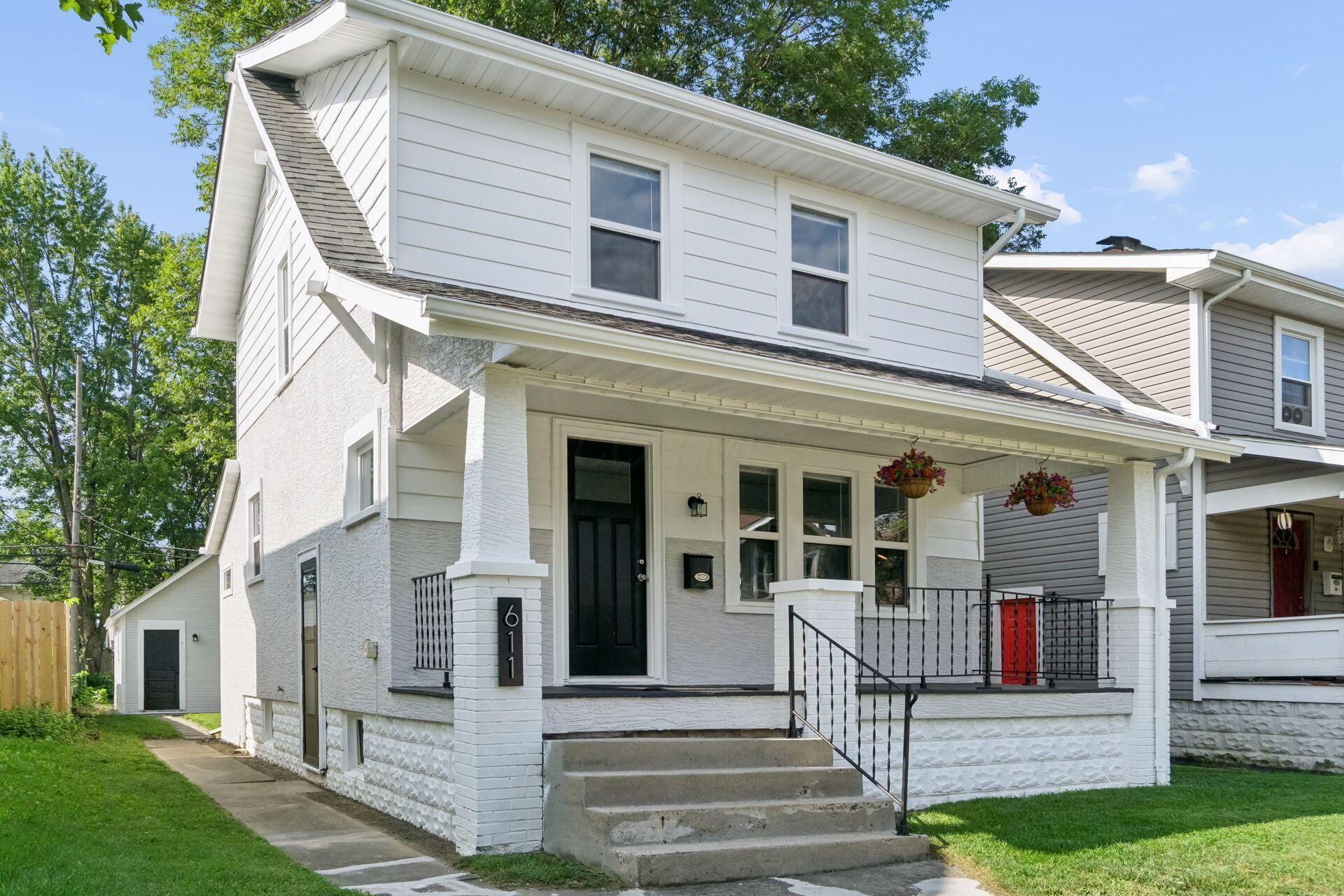 611 E Jenkins Avenue Property Photo 1