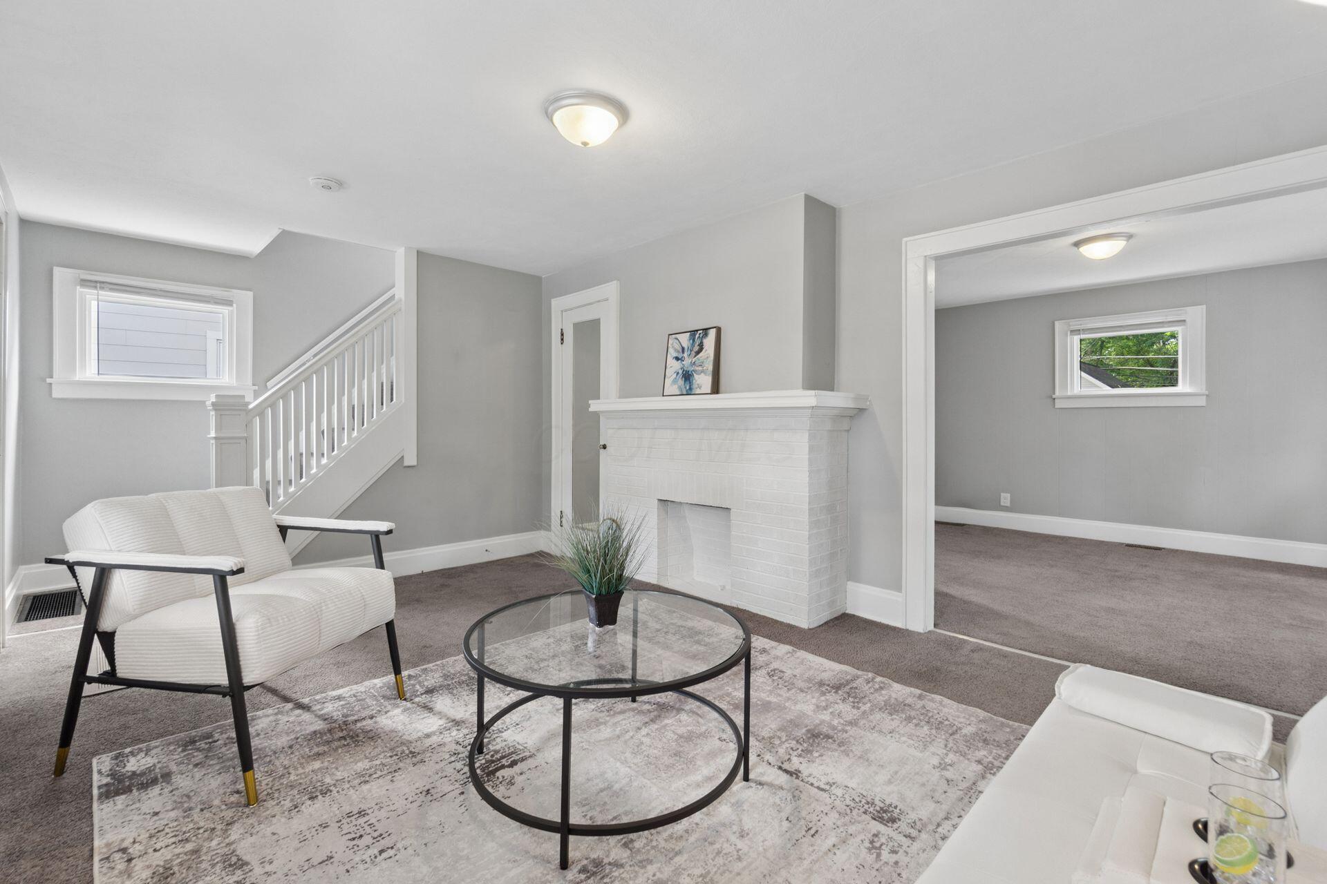 611 E Jenkins Avenue Property Photo 1