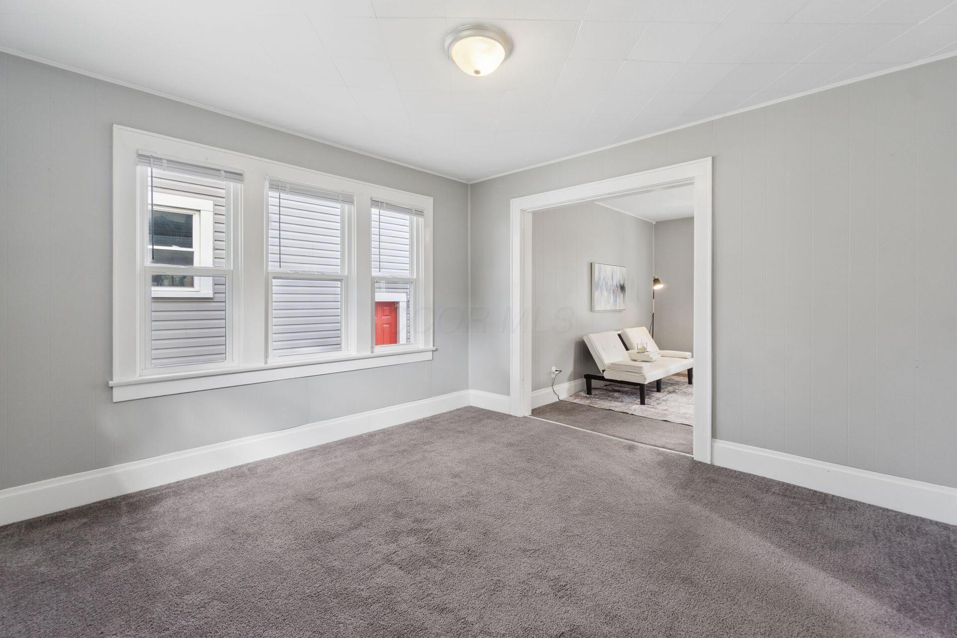 611 E Jenkins Avenue Property Photo 6