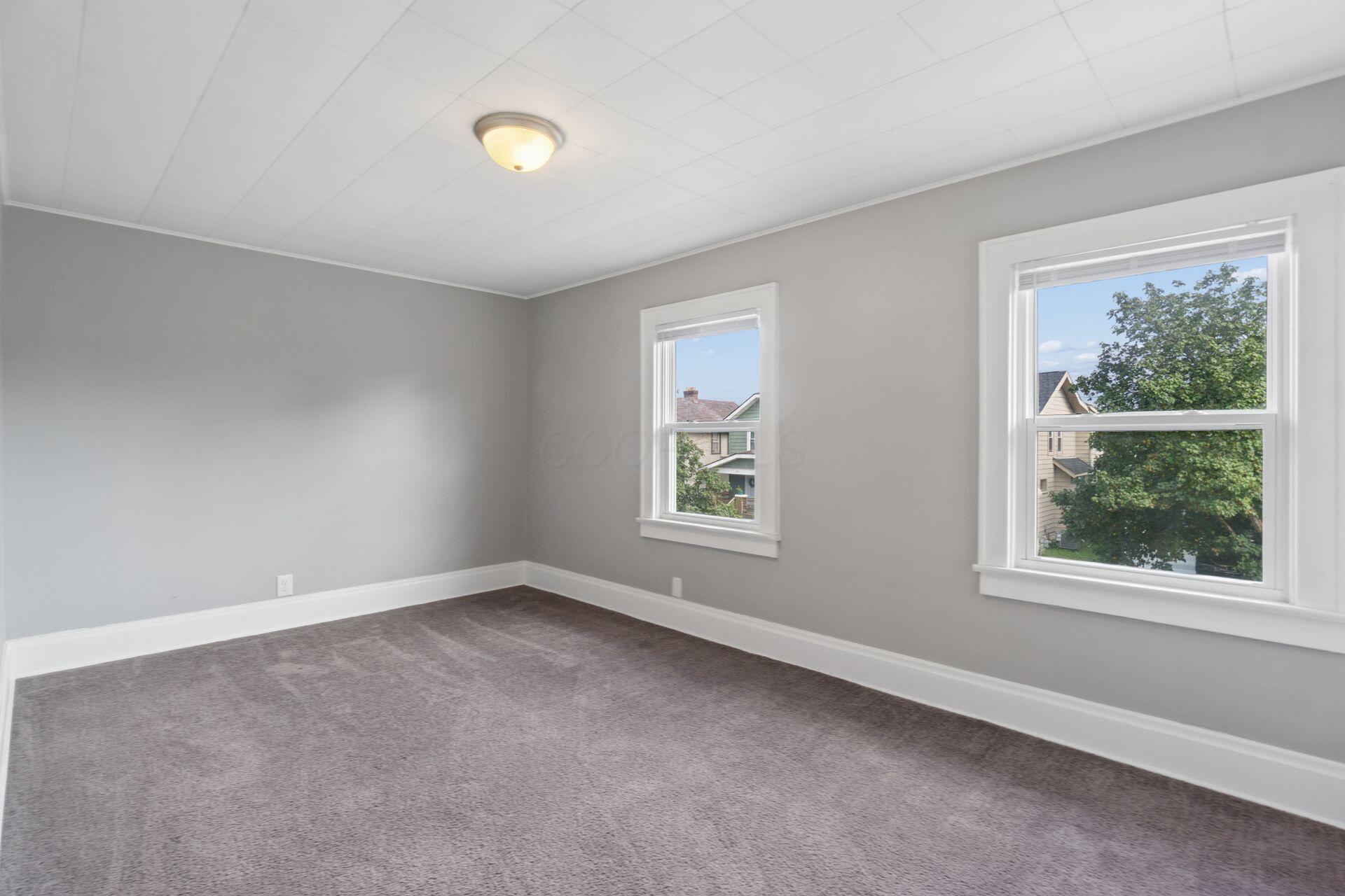 611 E Jenkins Avenue Property Photo 14