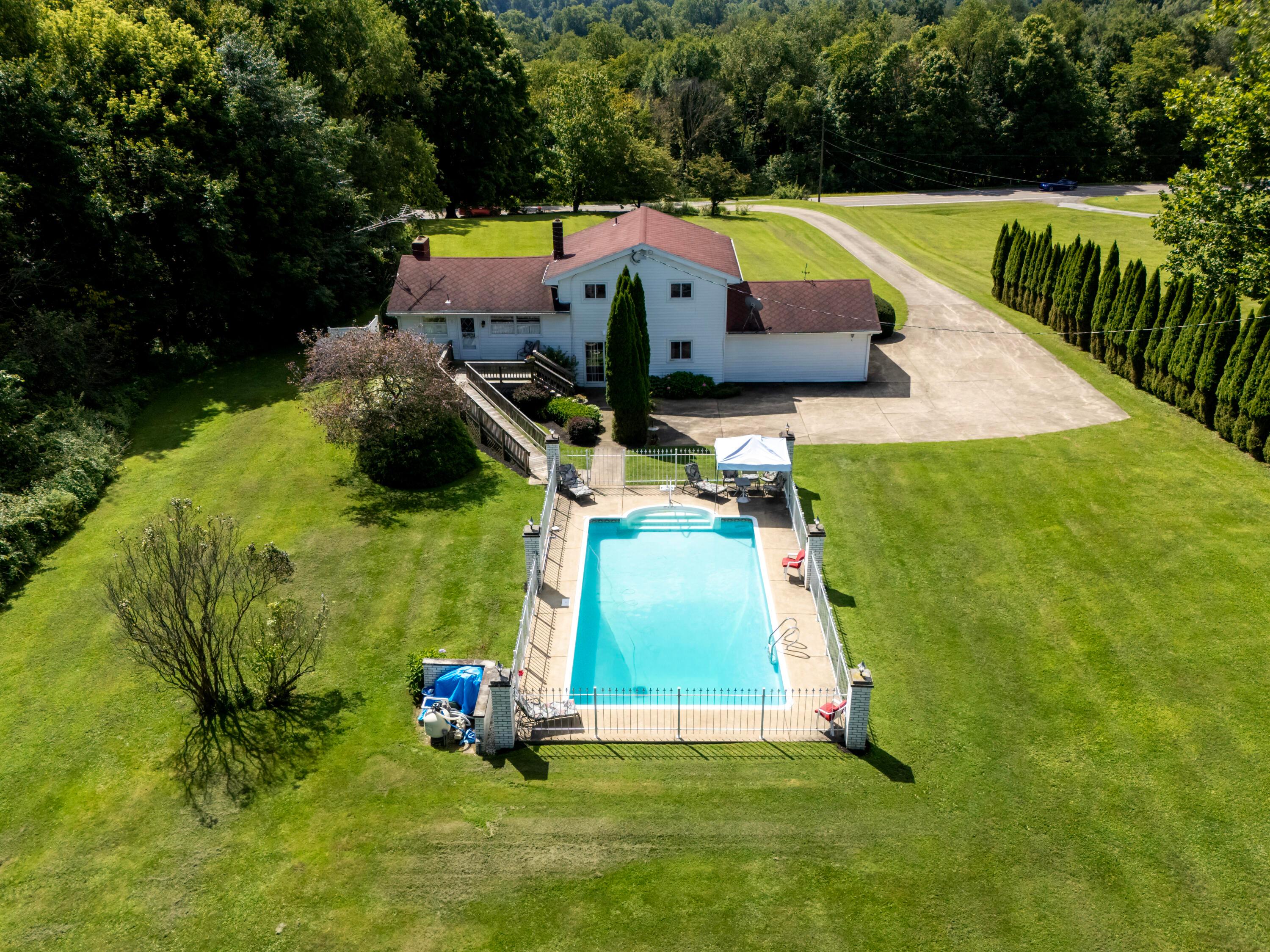 4052 State Route 95 Property Photo 2