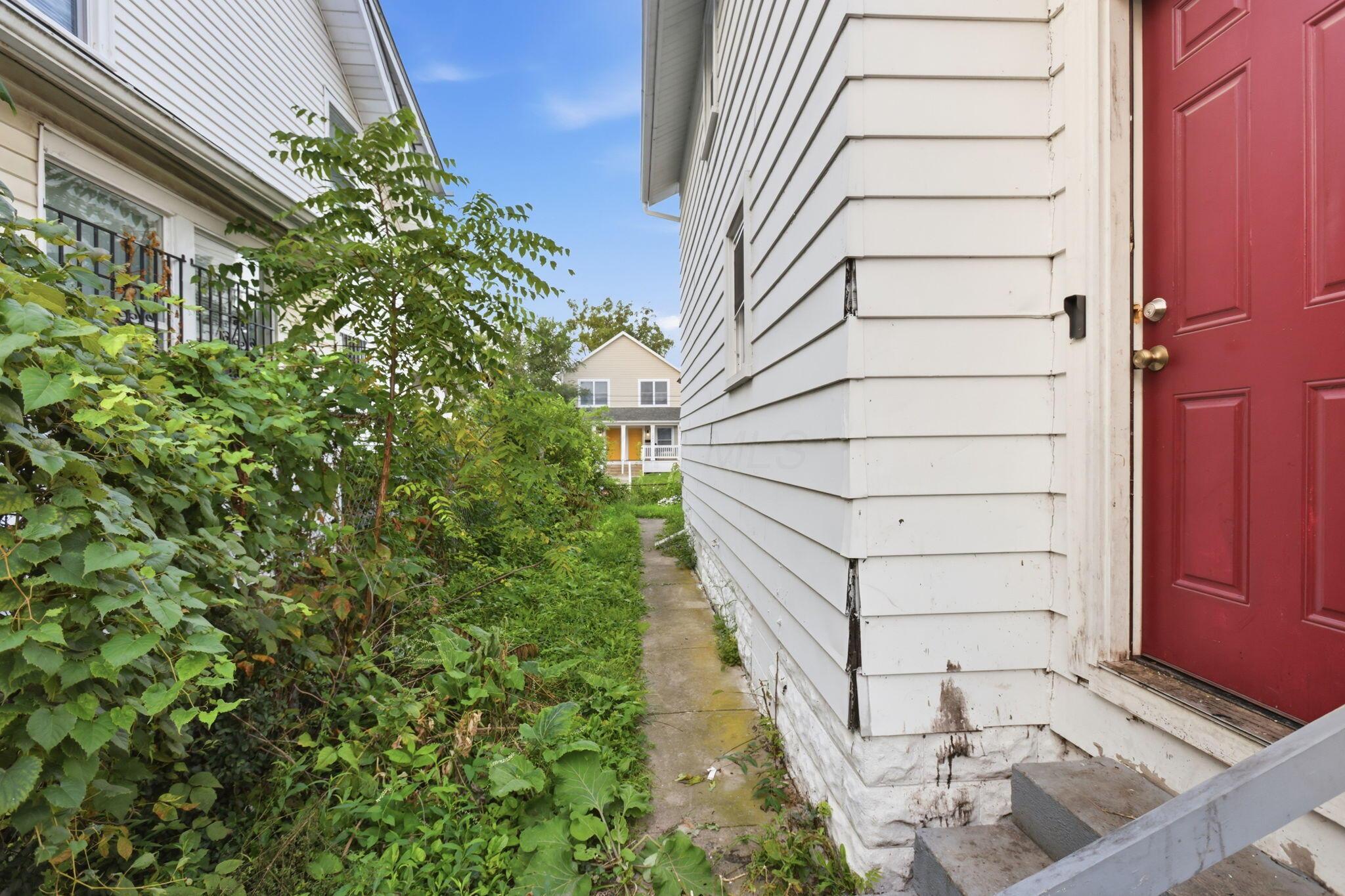 1482 E 26th Avenue Property Photo 15
