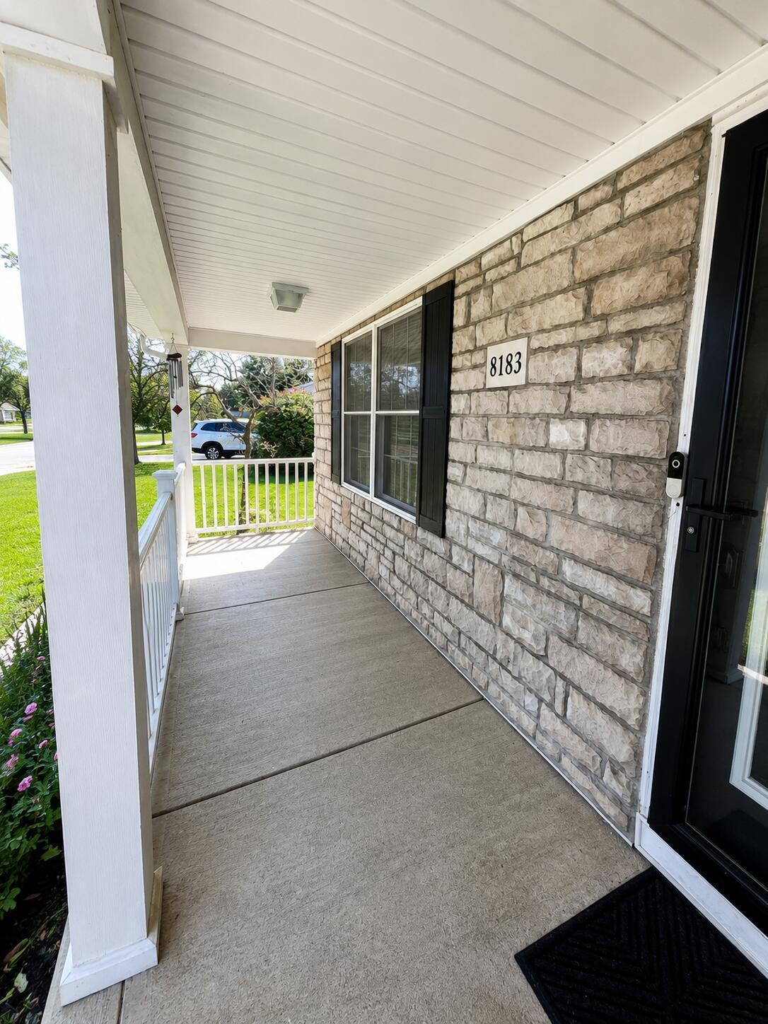 8183 Willow Brook Crossing Drive Property Photo 2