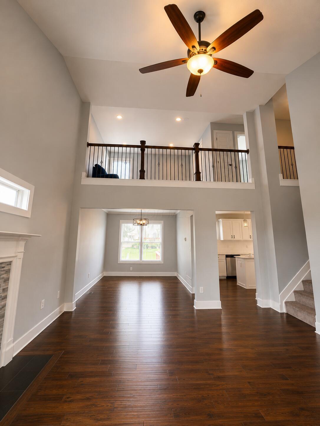 8183 Willow Brook Crossing Drive Property Photo 5