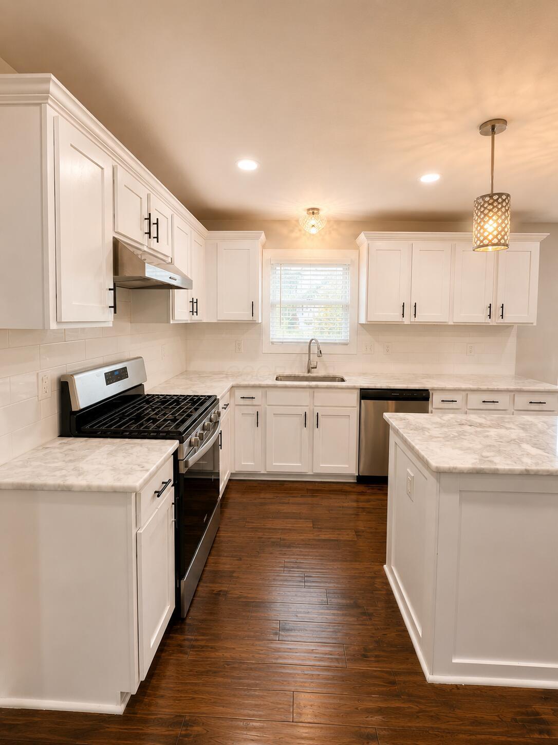 8183 Willow Brook Crossing Drive Property Photo 10
