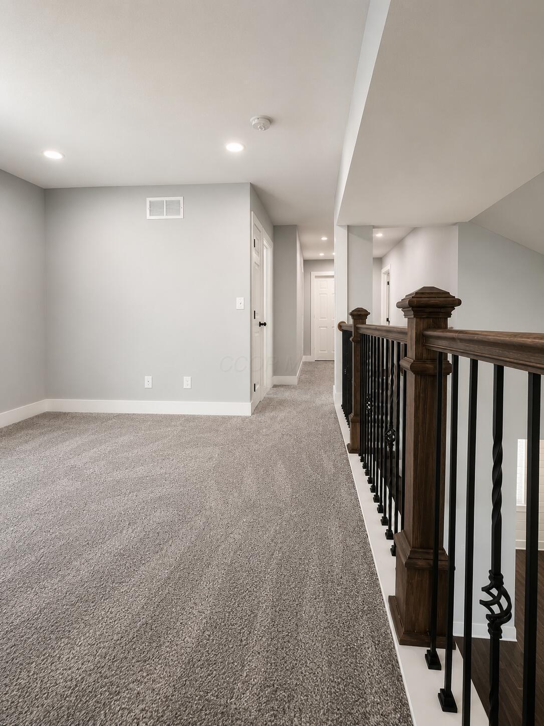 8183 Willow Brook Crossing Drive Property Photo 17