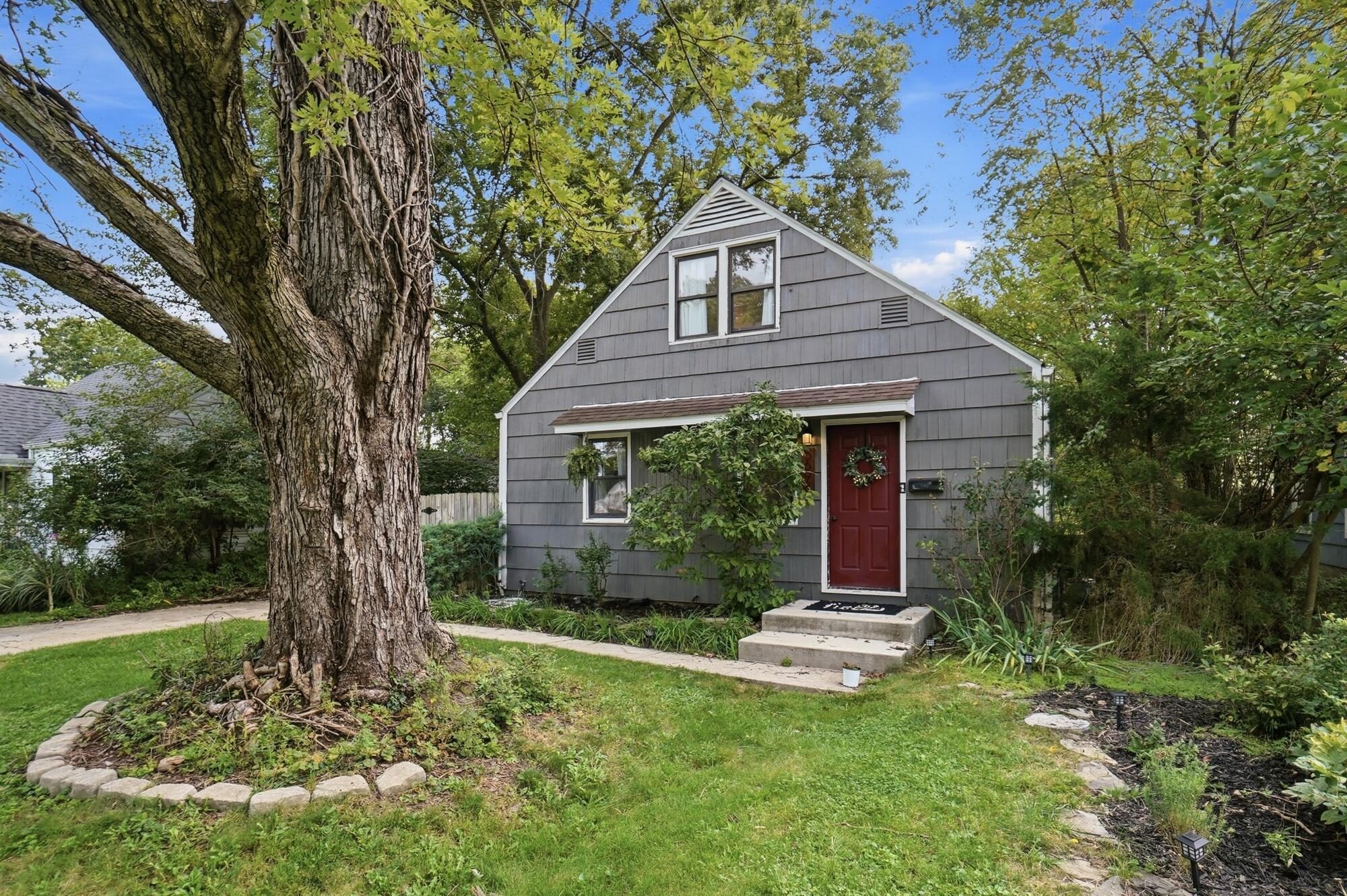 5698 Indianola Avenue Property Photo 1