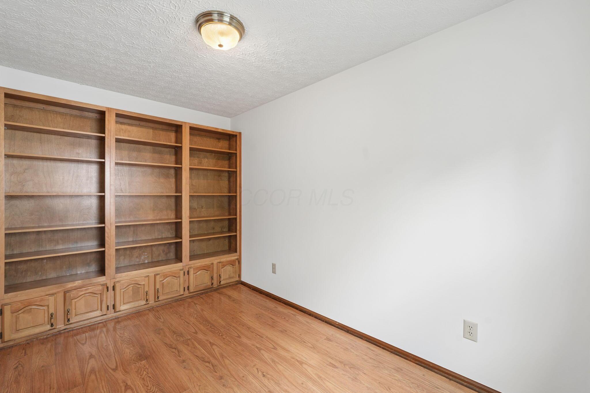 5714 Whispering Oak Boulevard Property Photo 25